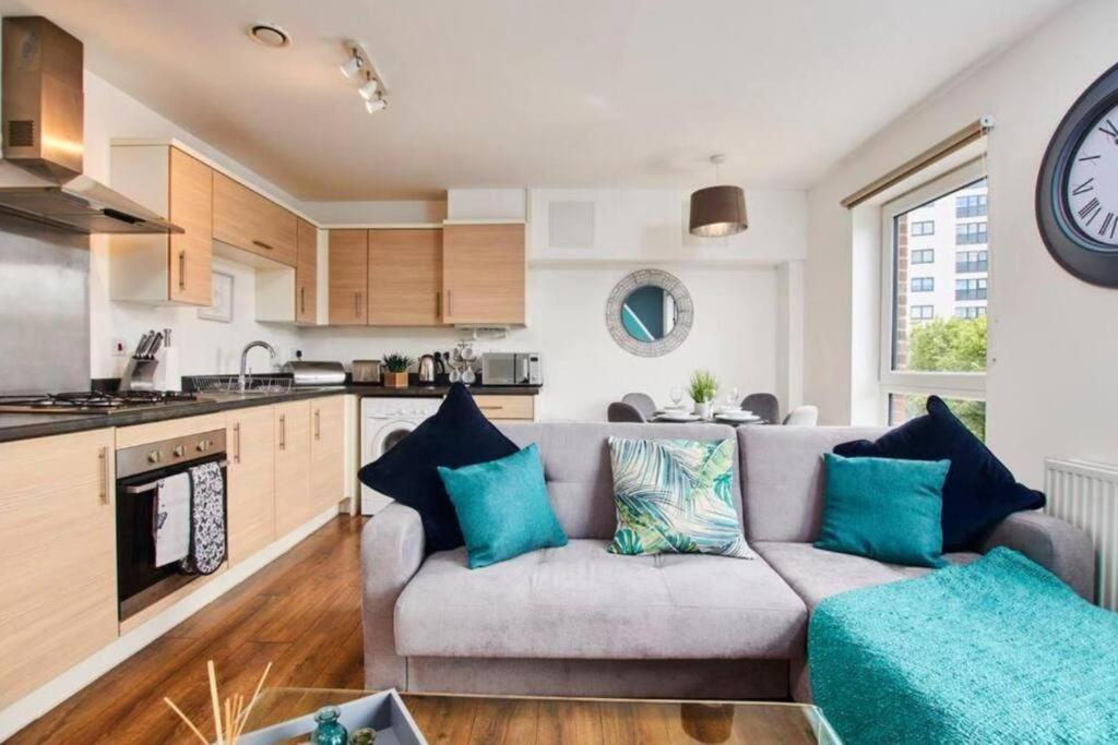 Apartment Stylish Flat In *