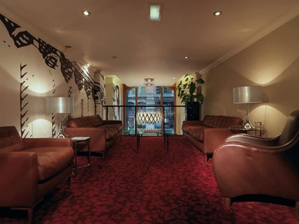 Hotel The Townhouse 4*