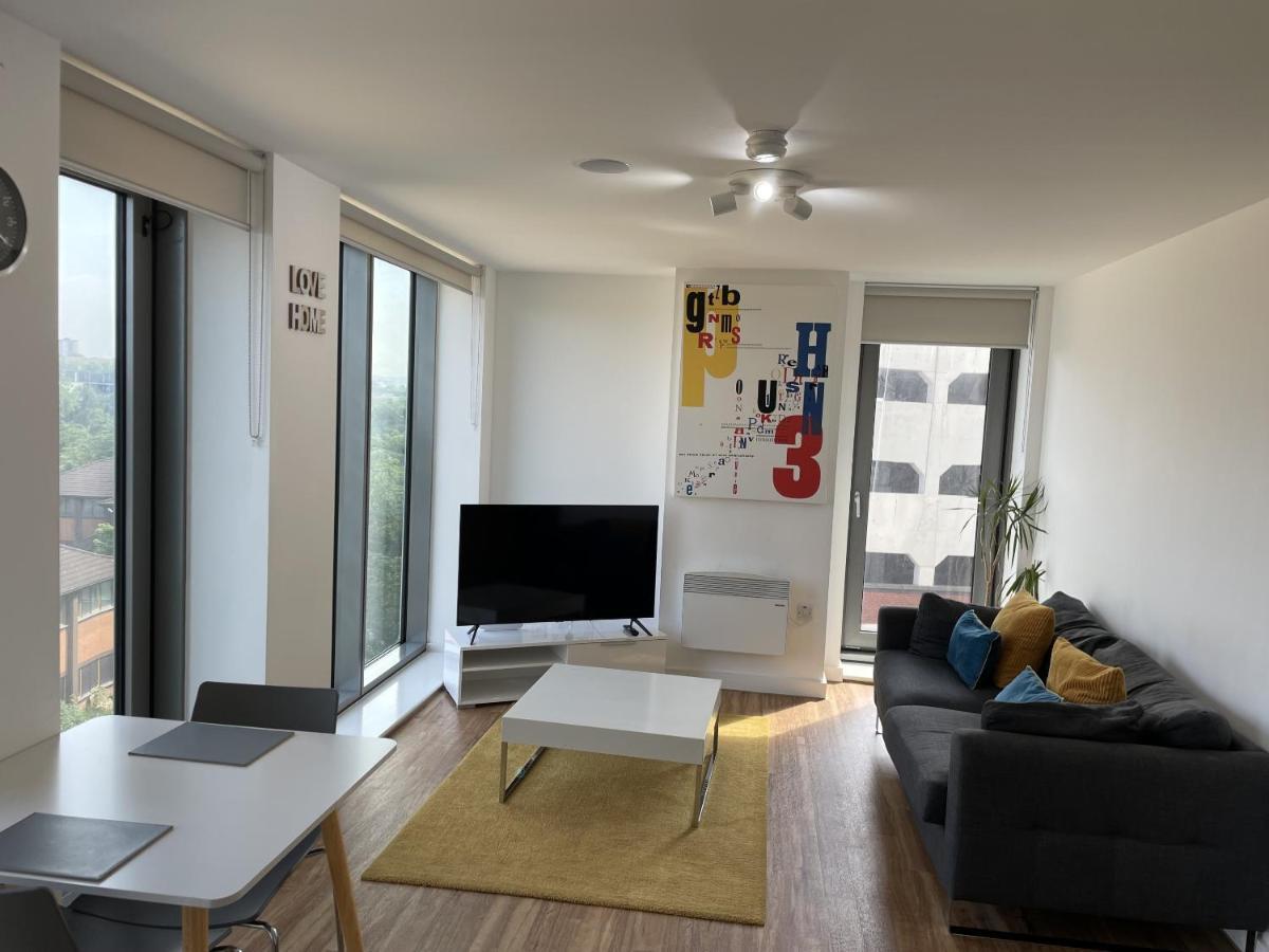 Apartment Media Stays - Luxury *