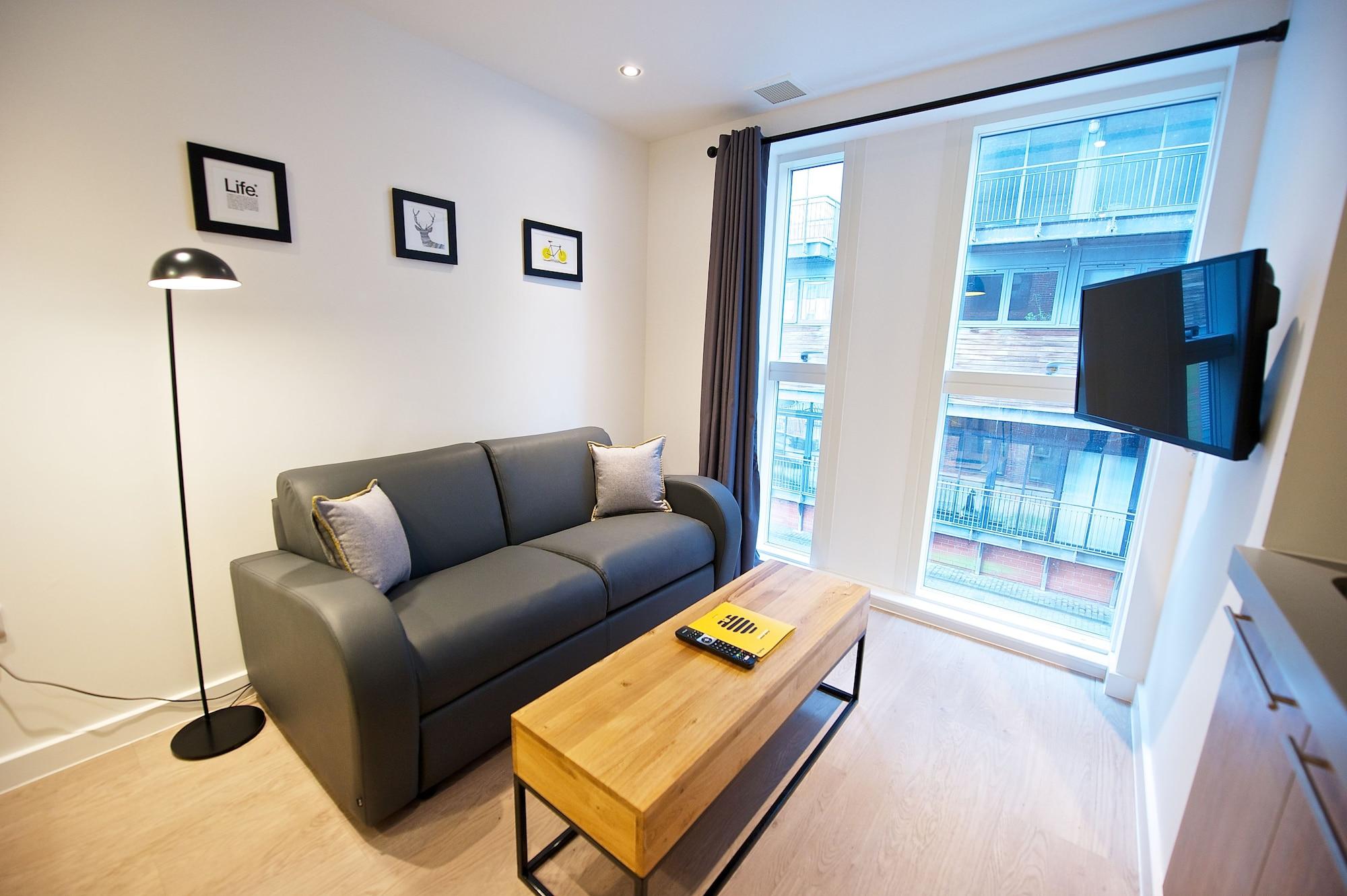 Aparthotel Staycity Piccadilly 4*