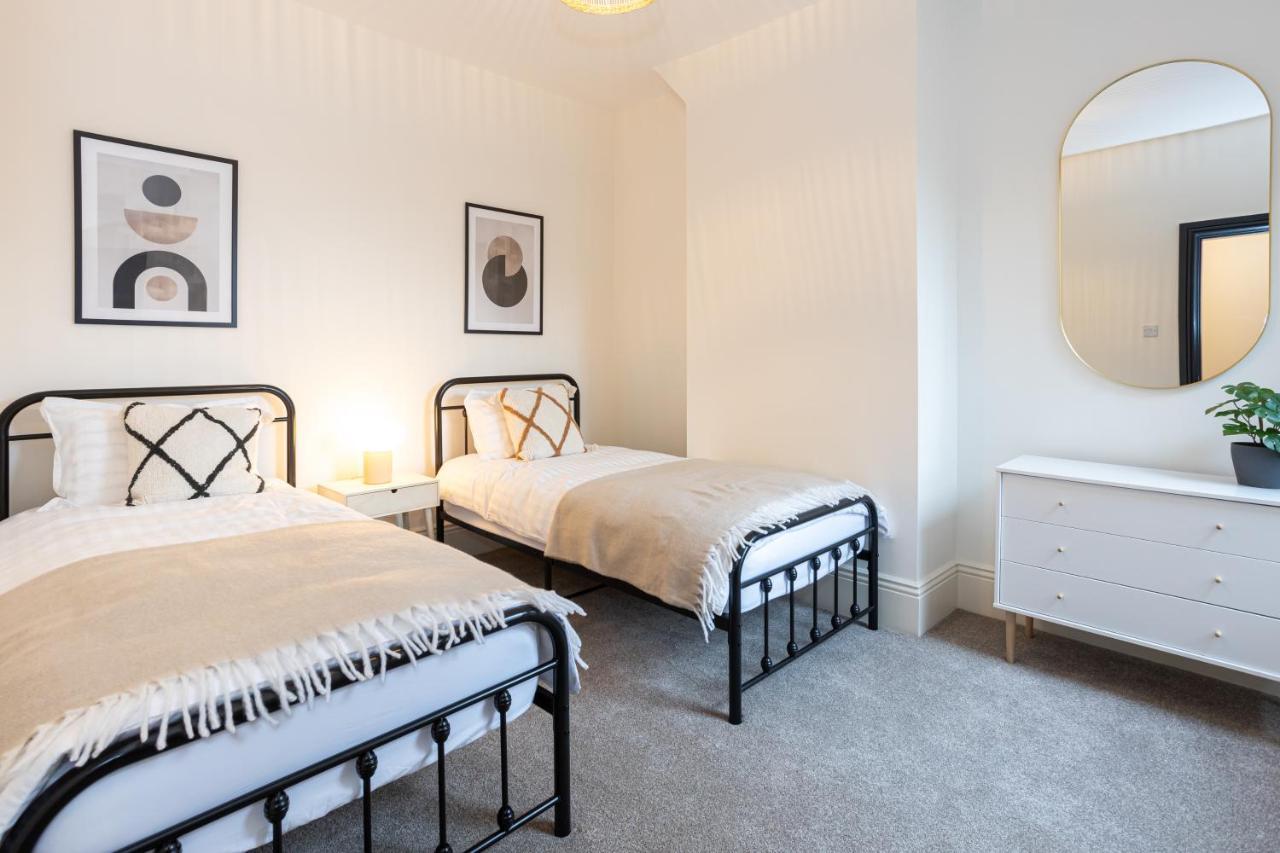 Holiday home Stunning Scandi Abode In Parking Manchester