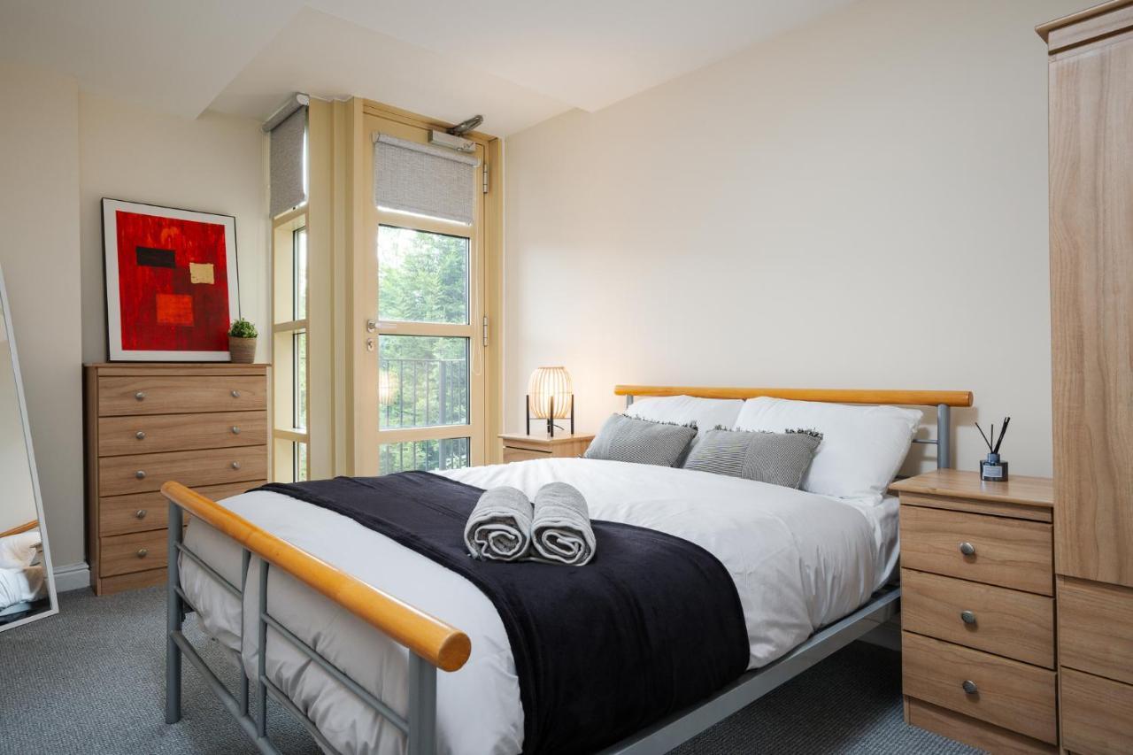 Brimmond Homes: Modern City-center With Parking