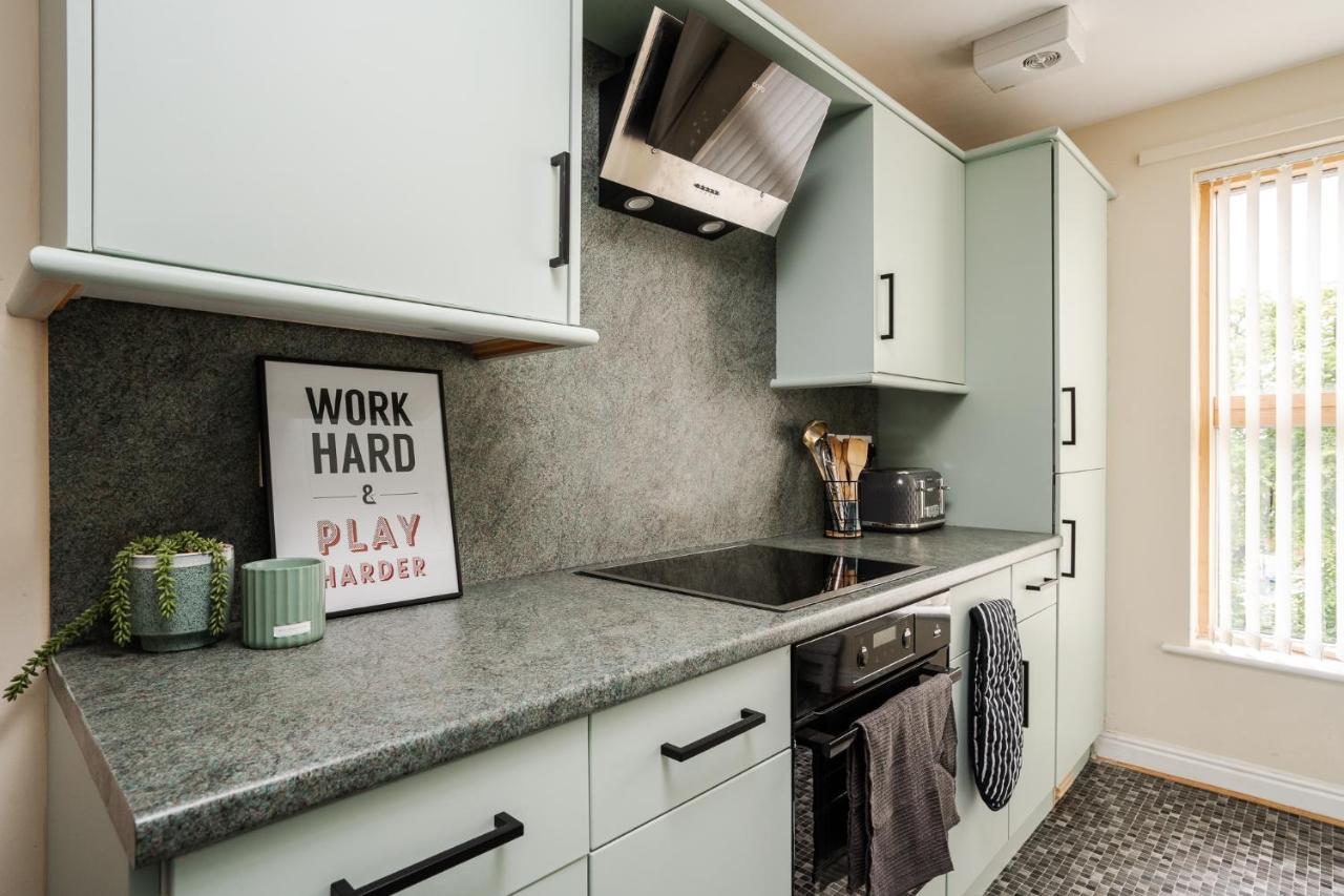Brimmond Homes: Modern City-center With Parking