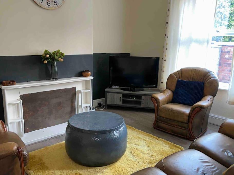 Clevedon House Apartment