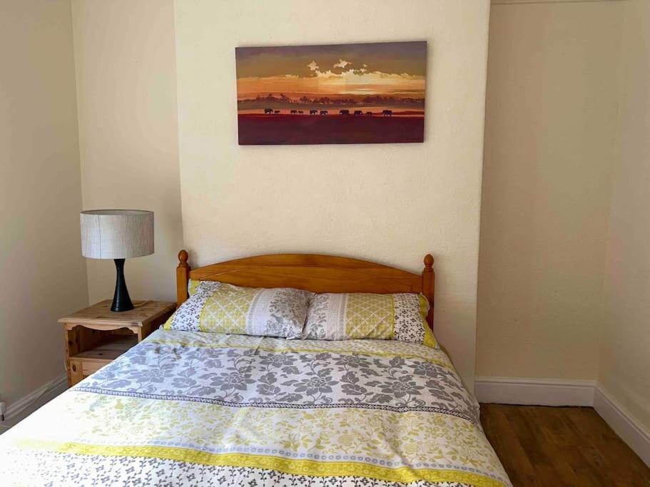 Clevedon House Apartment