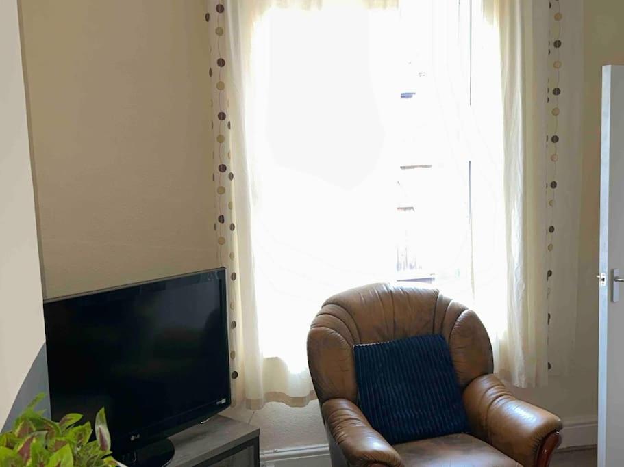 Clevedon House Apartment