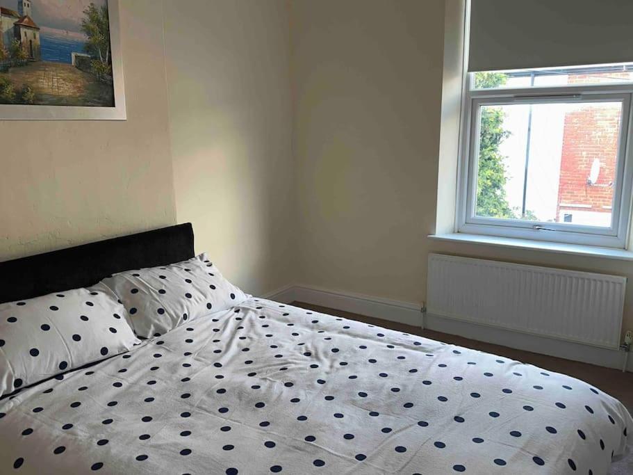Apartment Clevedon House