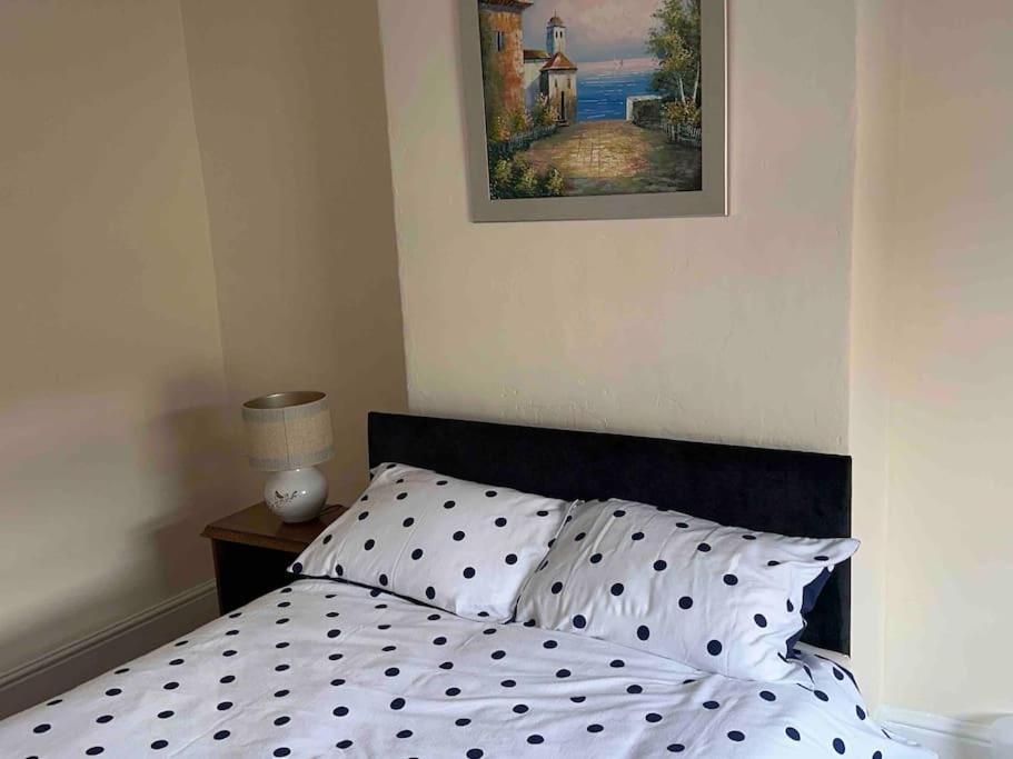 Apartment Clevedon House