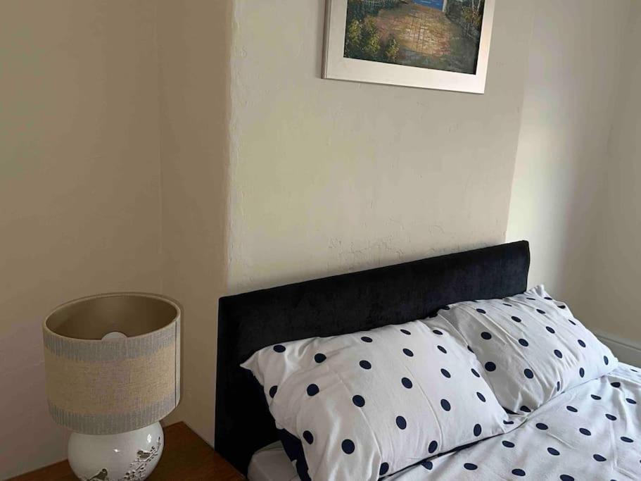 Clevedon House Apartment *