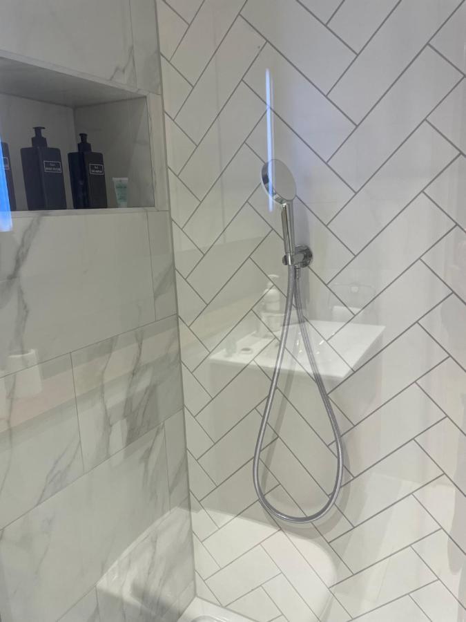 Apartment M1 Centre 3 Bed 3 Bath Luxe Penthouse