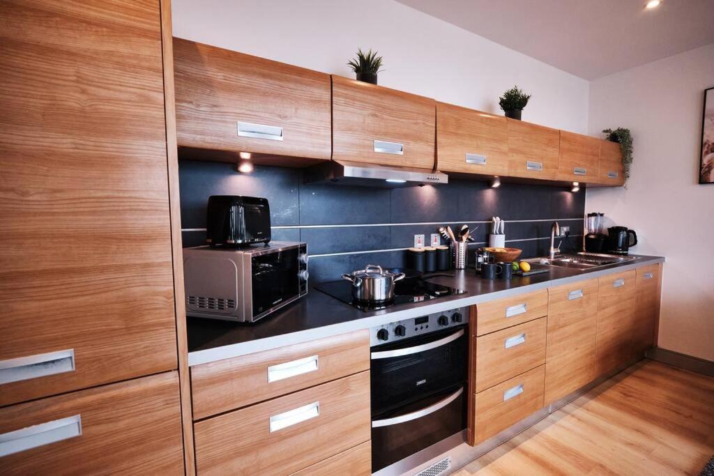 Apartment Pluxa Nordic Sky - Spacious Gem 2bed 2bath, & Free Parking Manchester