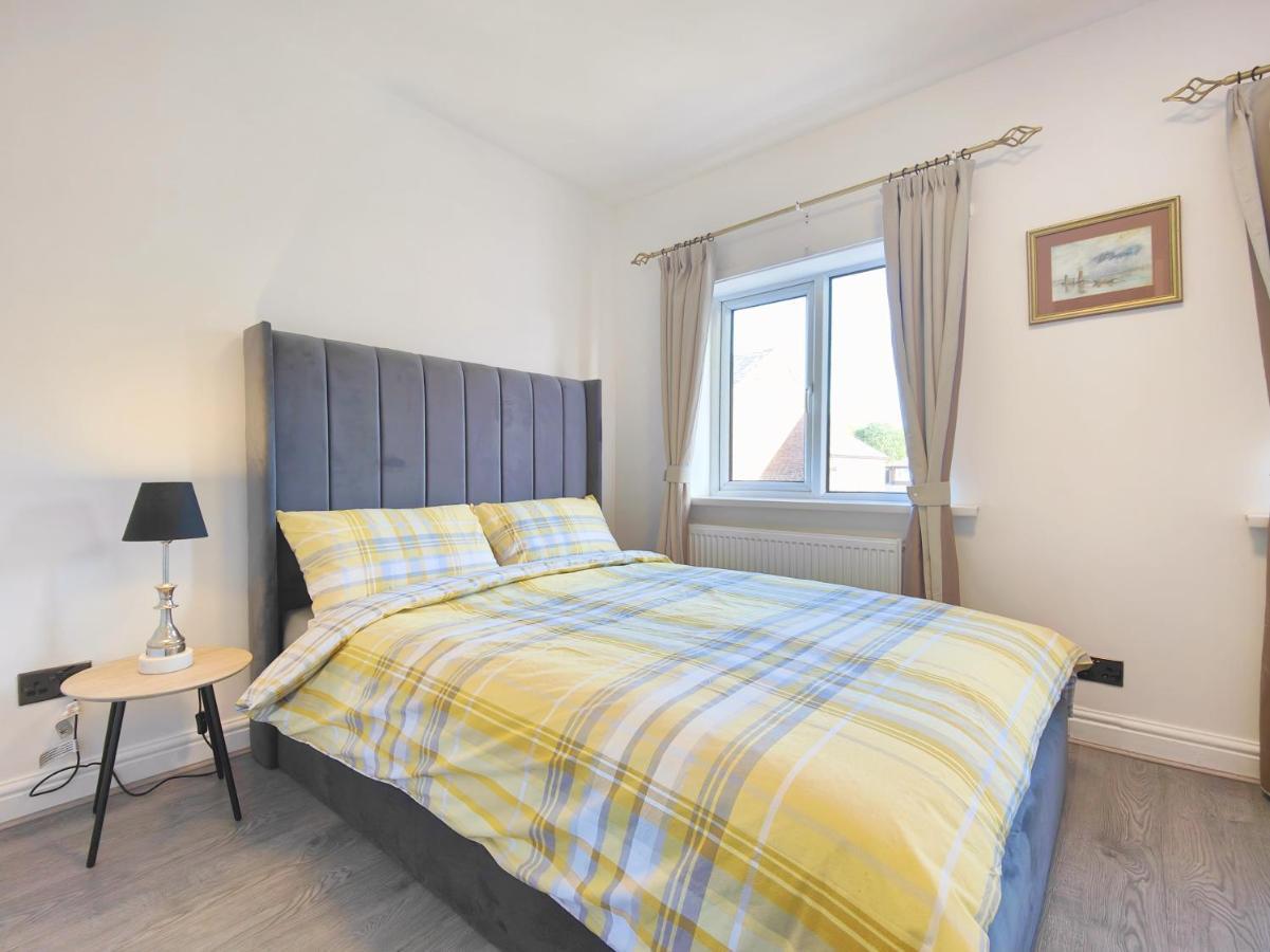 Holiday home Regent House - With Free Parking 10 Minutes To Centre & Coop Live Arena Manchester