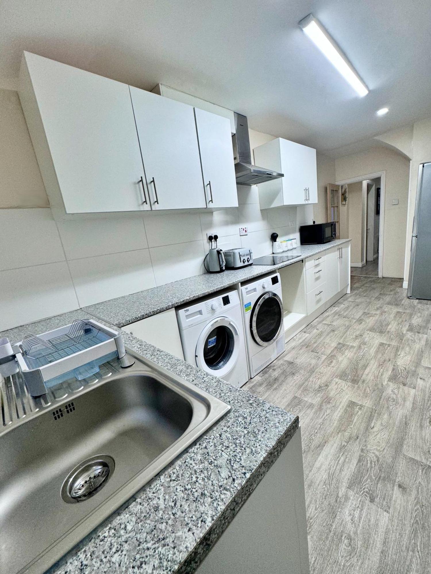 Full In Heywood Street Near Cheetham Hill Holiday home