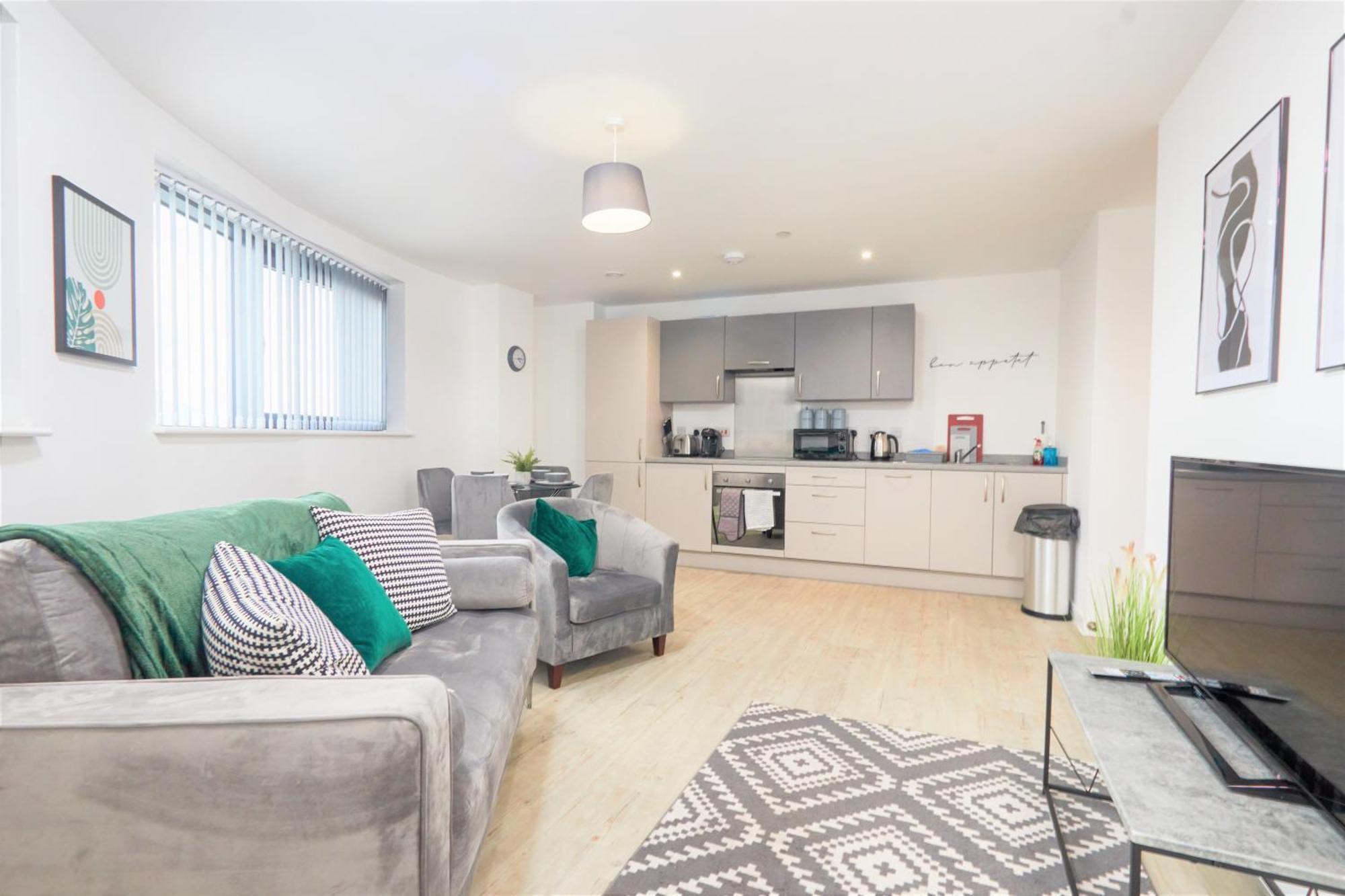 The Salford Quay, Warm & Beautiful With Hyper Fast Wifi & Great Views! Apartment