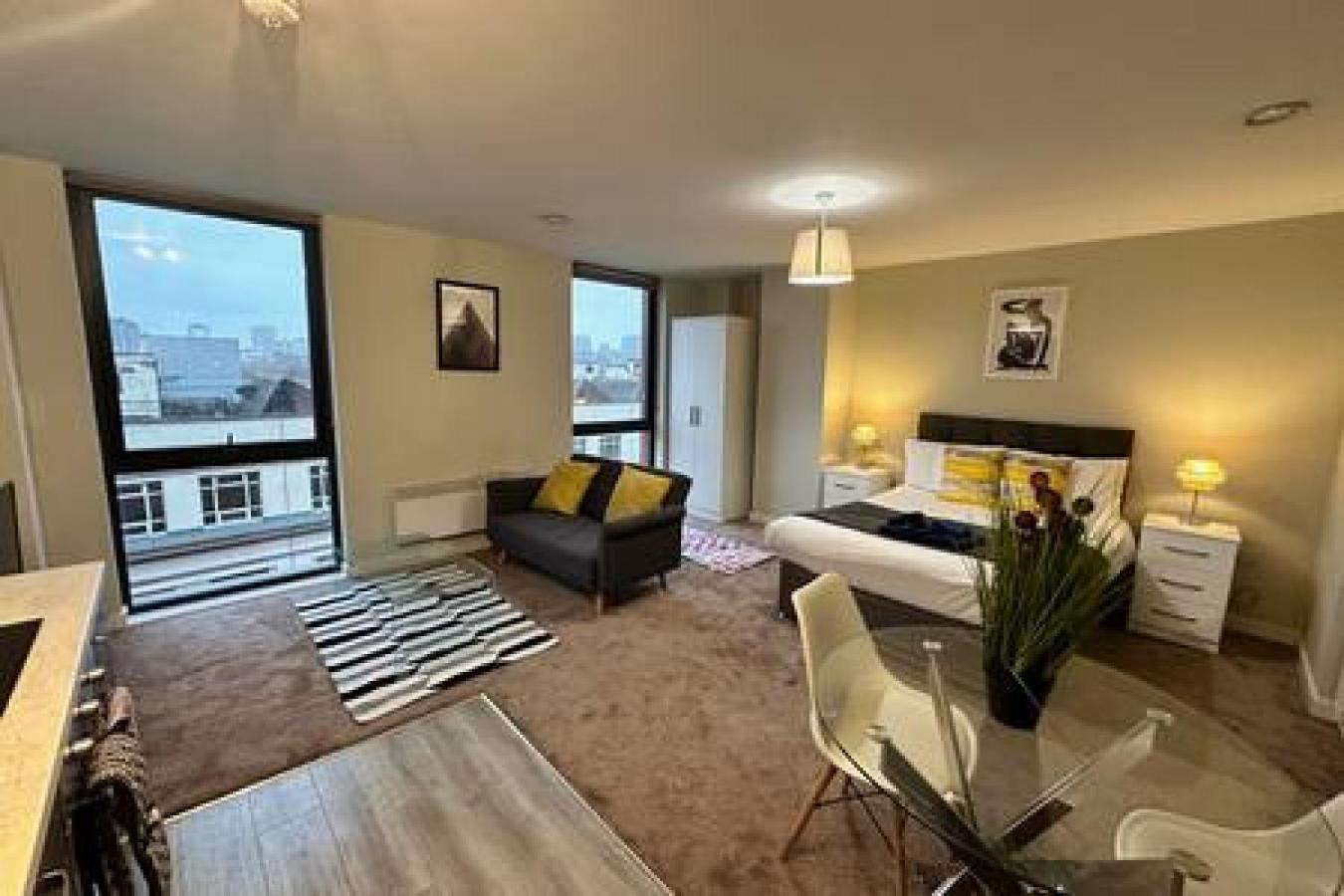 Apartment Cosy For 2 In Manchester