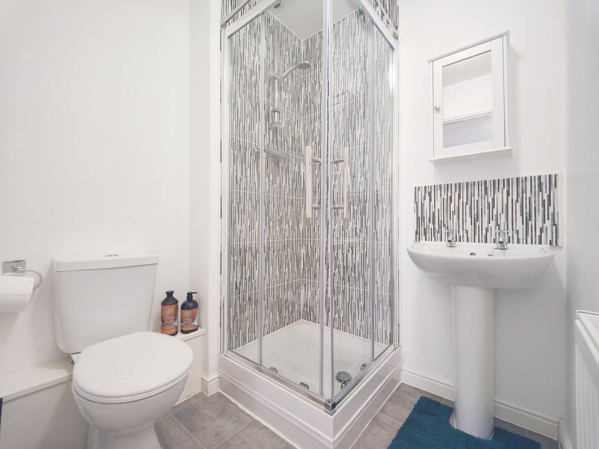 Holiday home The Bushmoor - Spacious Holiday Townhouse 10 Minutes To City Centre Free Parking Manchester