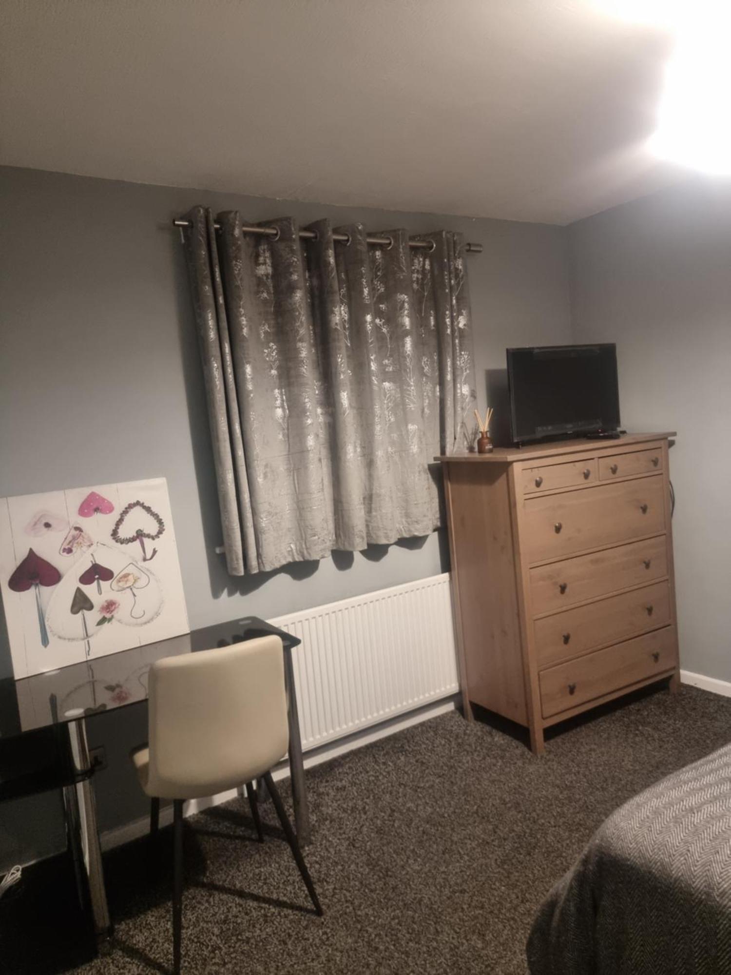 Spacious House In Holiday home *