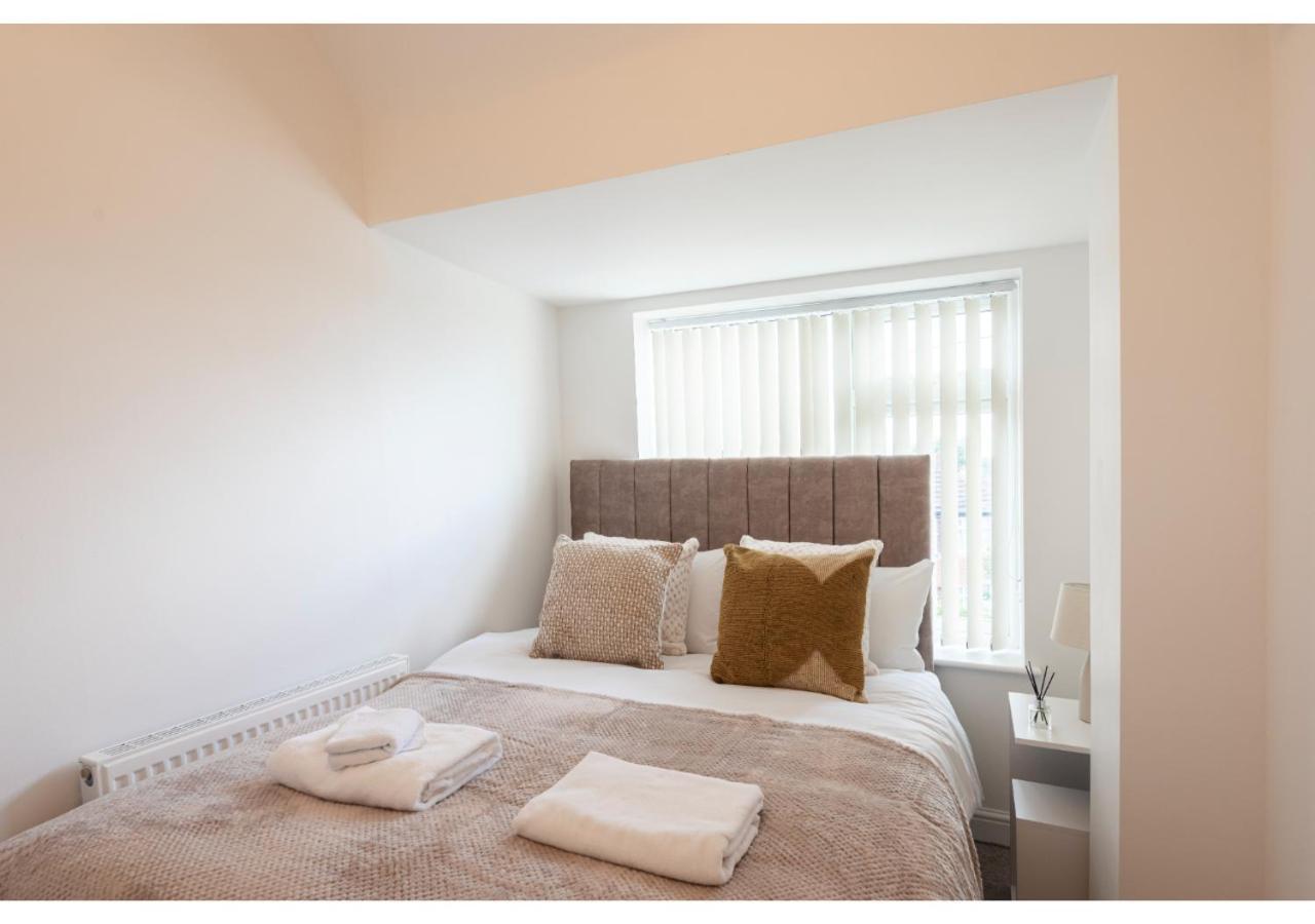 Apartment Cozy 3 Bd House, Perfect For Large Group Of 6 *
