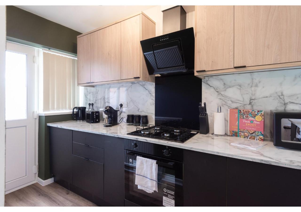 Apartment Cozy 3 Bd House, Perfect For Large Group Of 6 Manchester