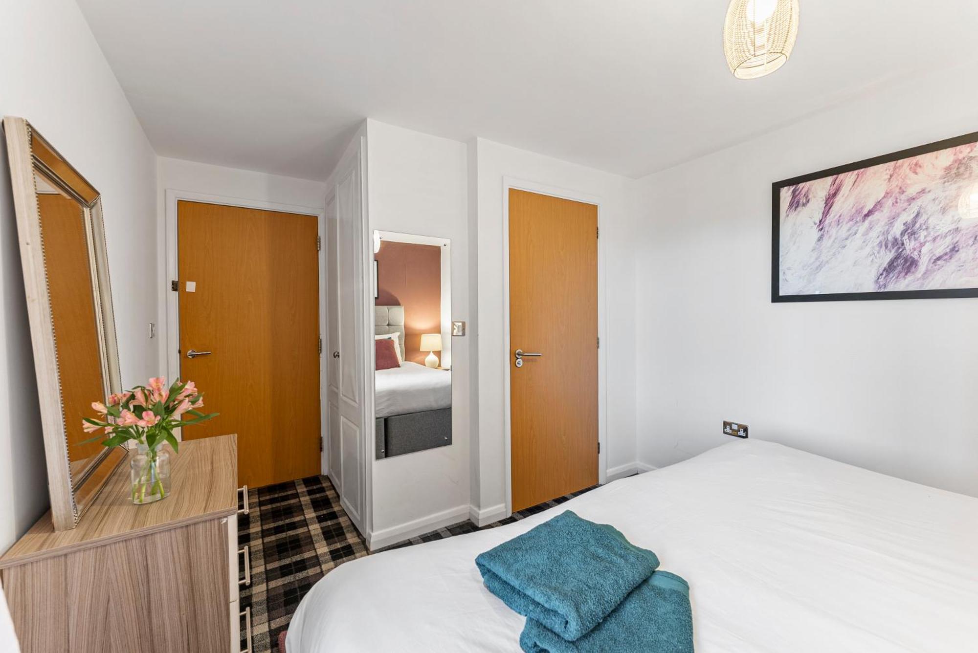 Apartment Designer - Great Location!