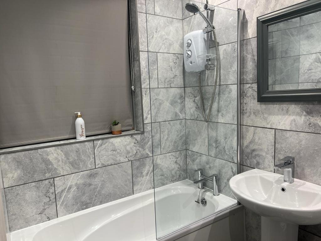 Isinmi - Close To Mcr City Holiday home