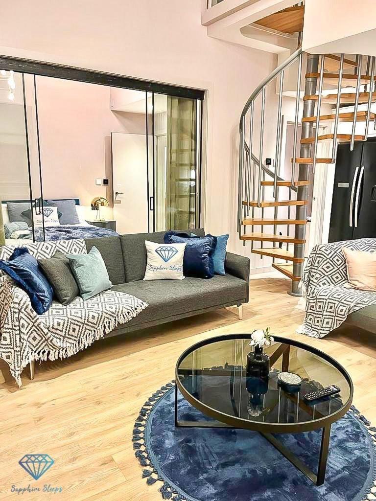 M1 Centre 3 Bed 3 Bath Luxe Penthouse Apartment Manchester