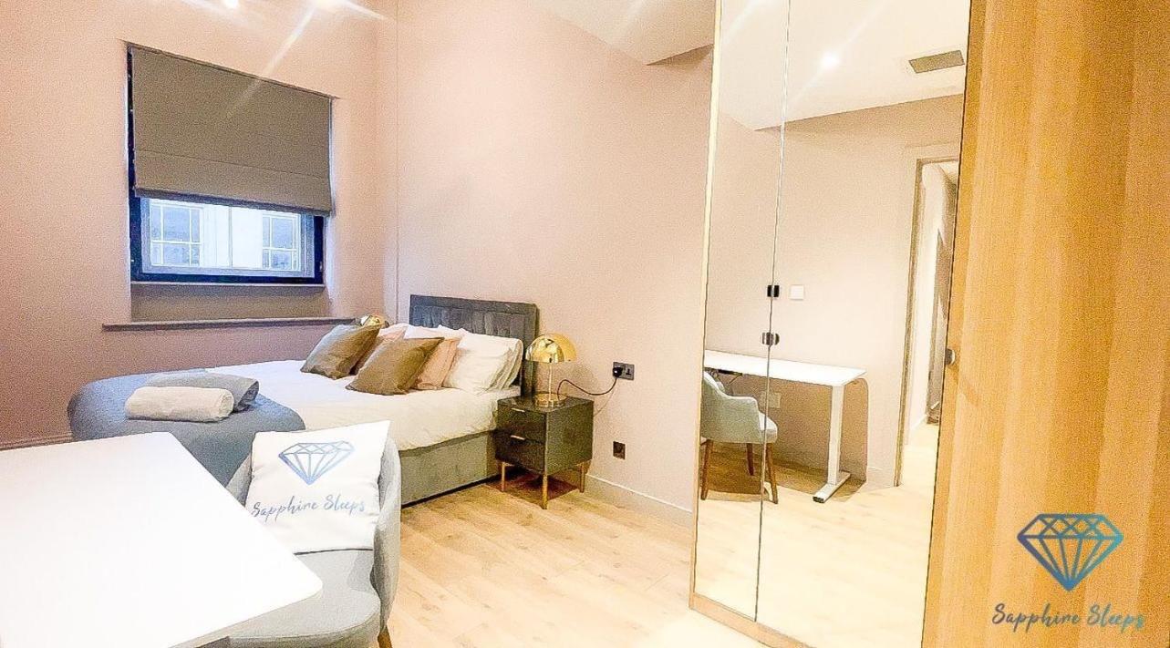 M1 Centre 3 Bed 3 Bath Luxe Penthouse * Manchester