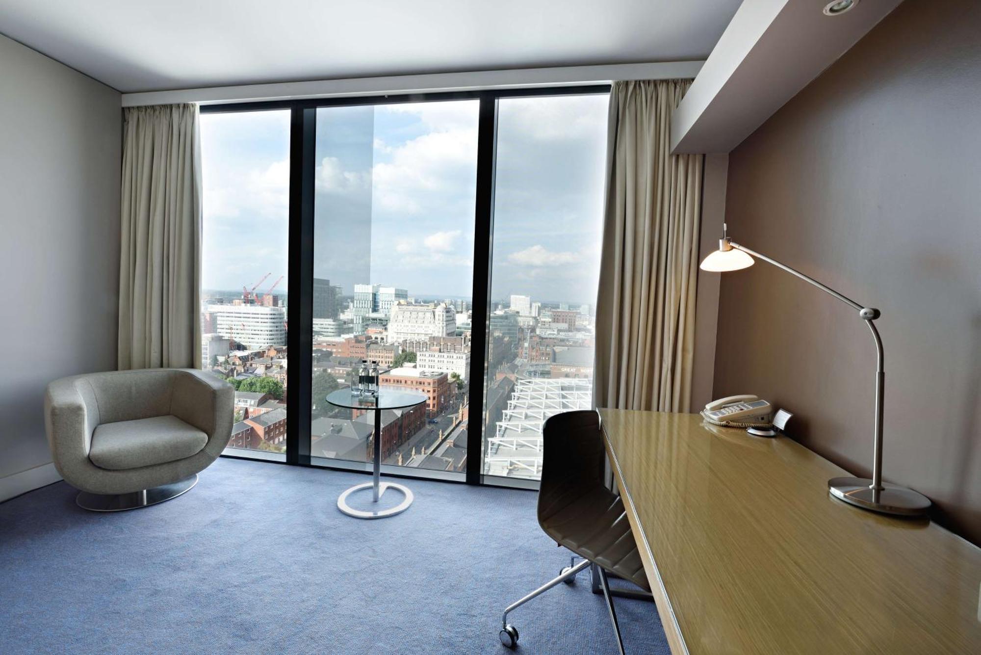Hilton Deansgate Hotel 4*