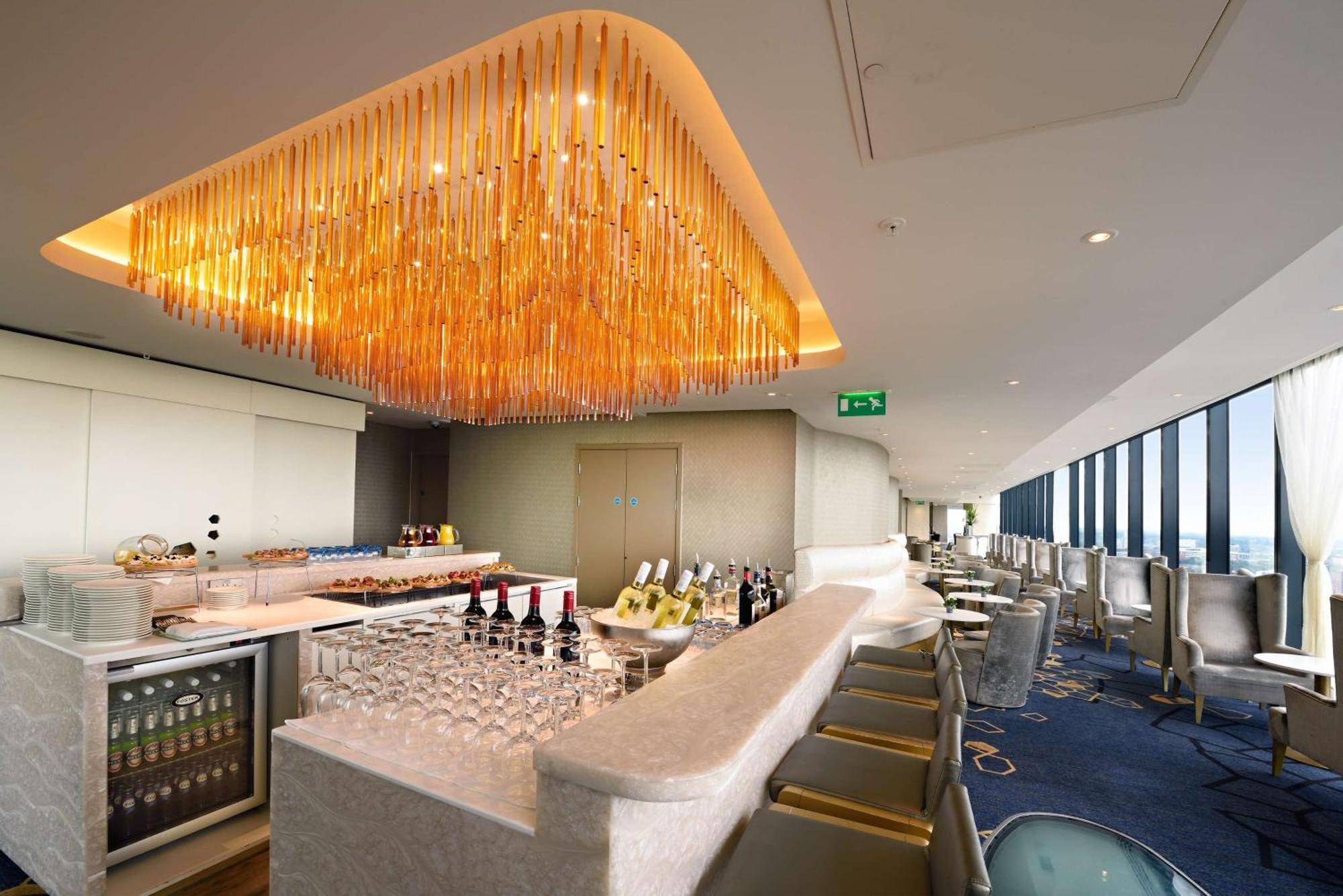 Hilton Deansgate 4*
