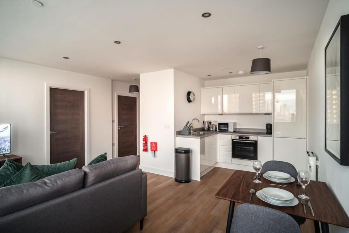Zeni, Alexandra Rise Modern 1 Bed
