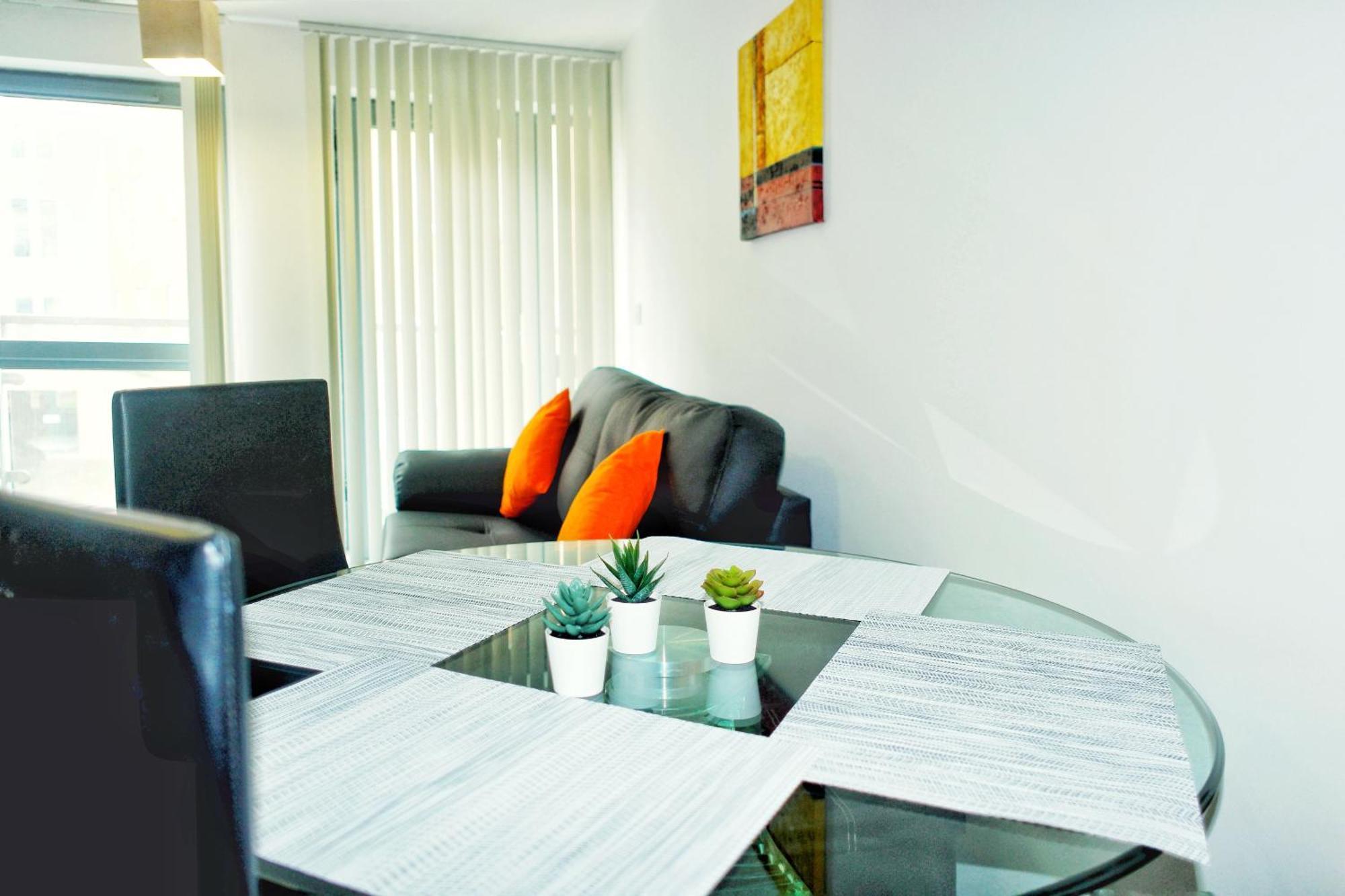 2 Bed Ensuite With Balcony And Free Onsite Secure Parking