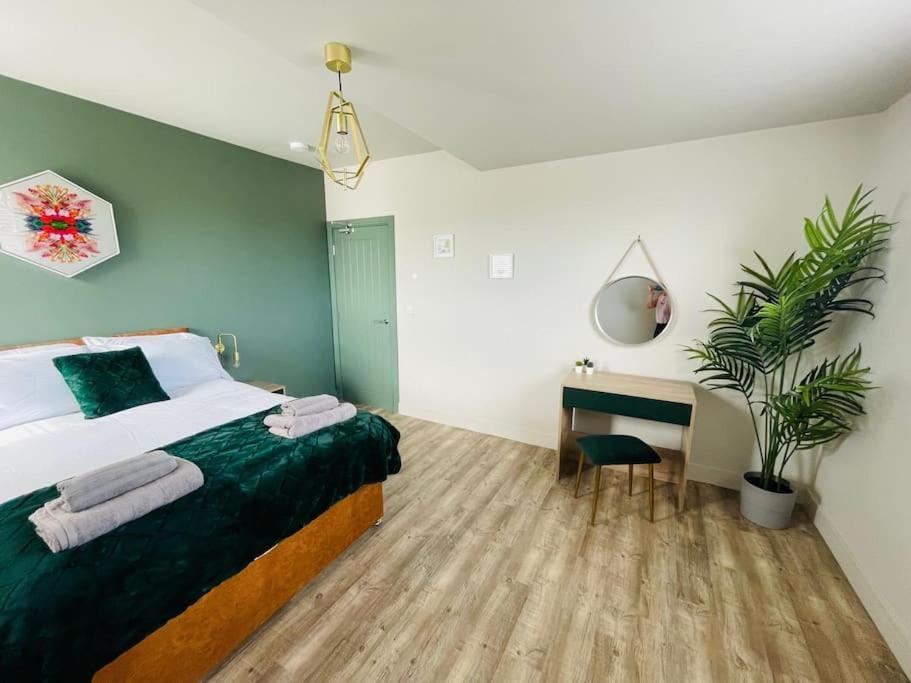 Brantwood - 4 * Manchester