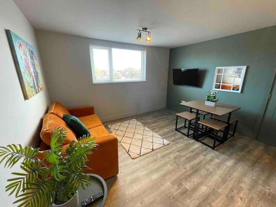 Brantwood - 4 Apartment *