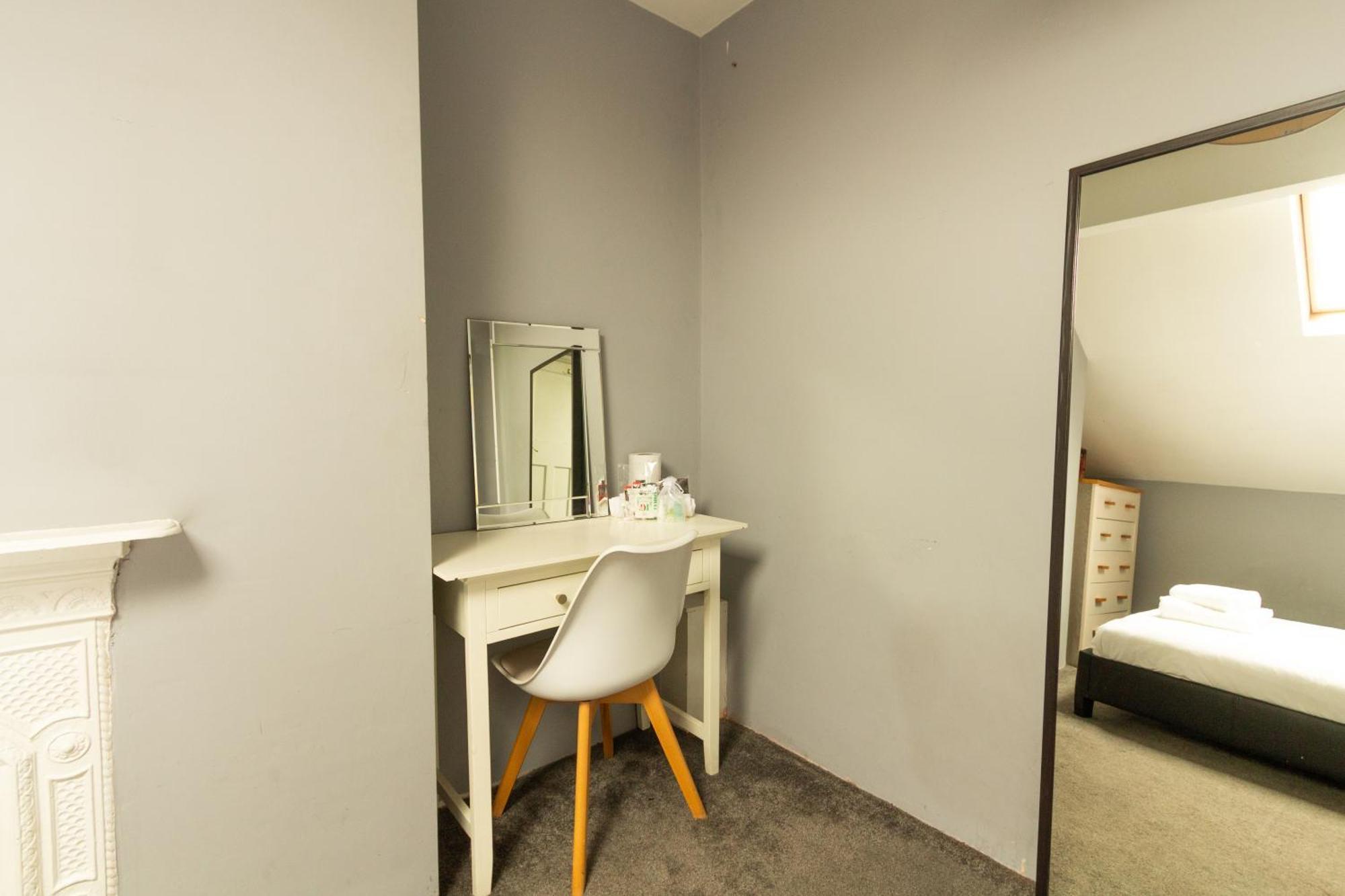 Apartment 4 - Comfy Bedroom Near Mcr Centre *