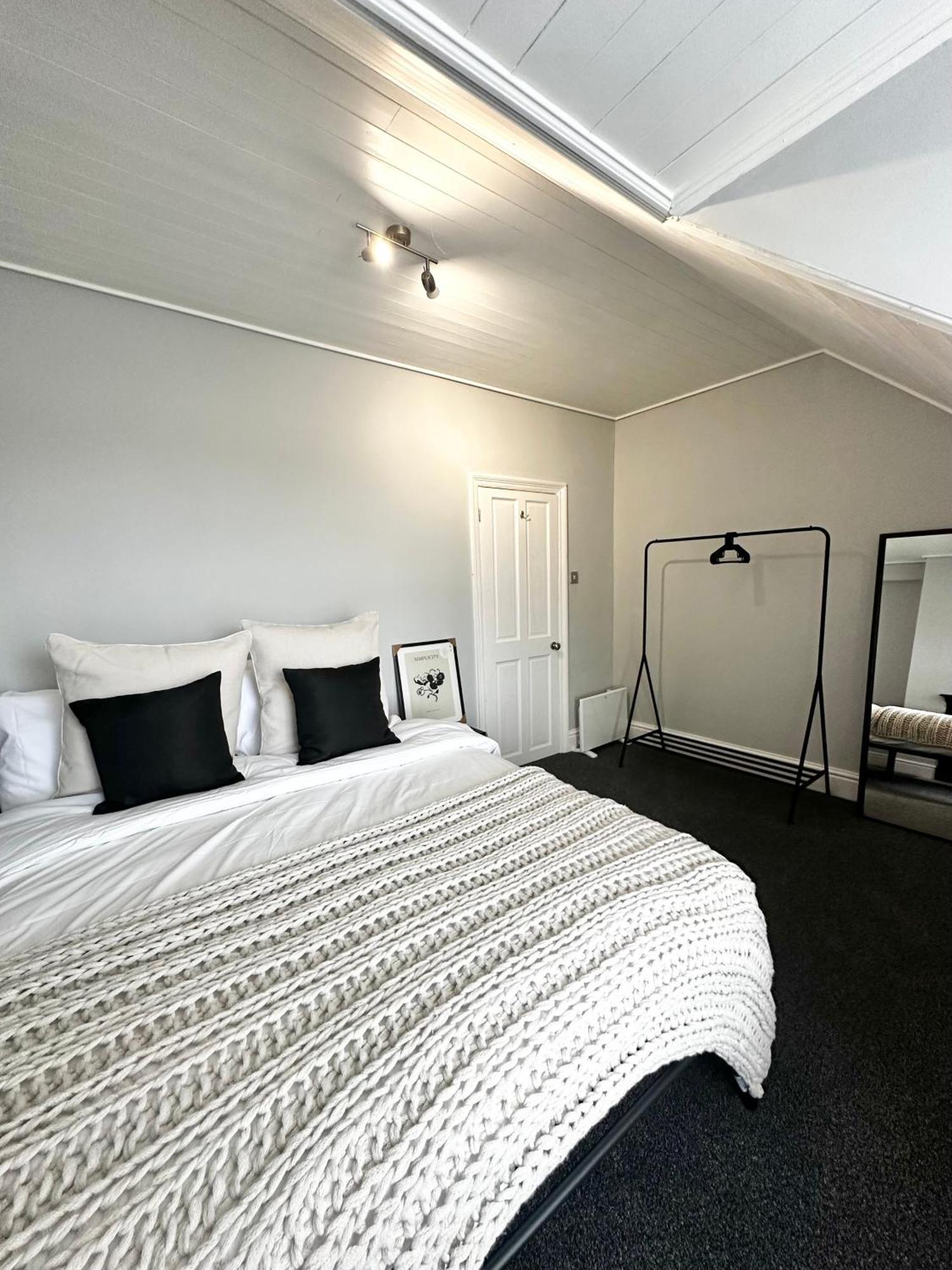 Victorian - 5 Bedroom House Holiday home Manchester
