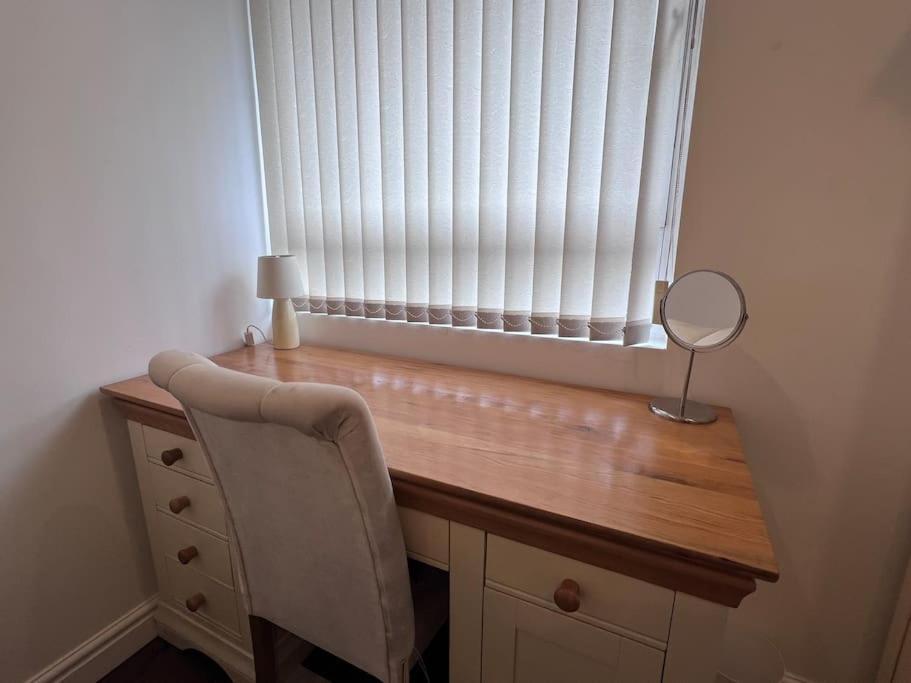 Flat In City Center Apartment *