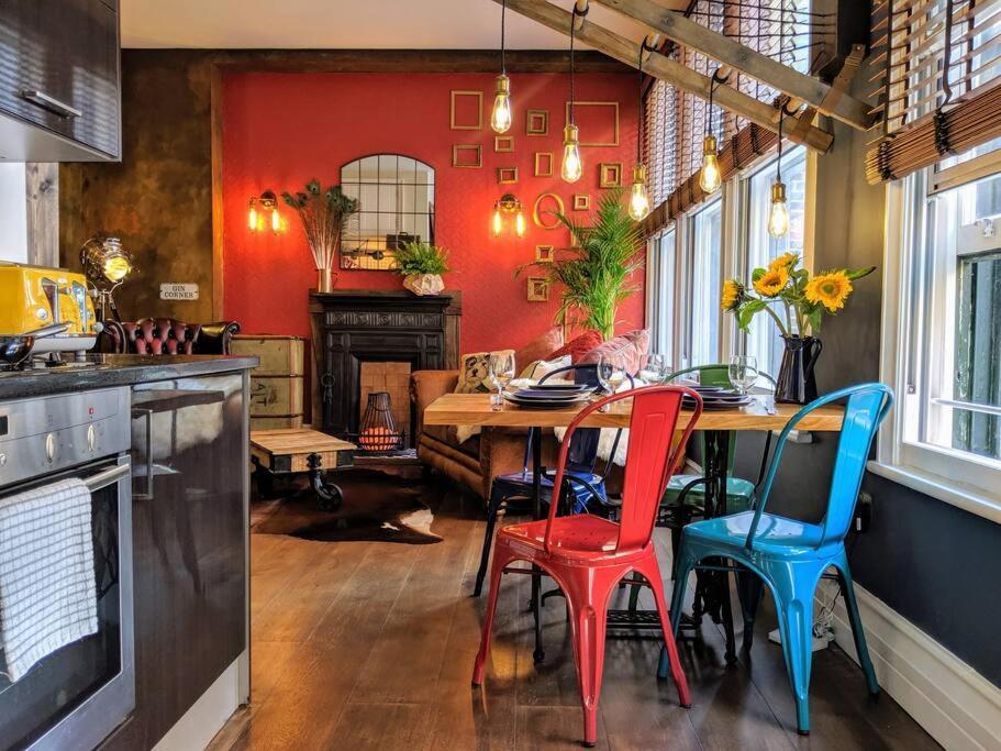 Boutique Centre Flat By Superhost Holiday home