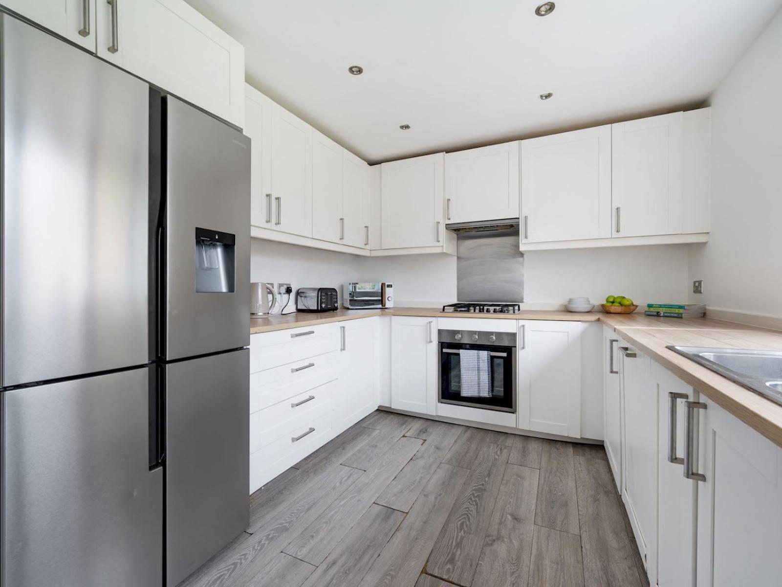 Spacious 4 Bed Hidden Gem Pass The Keys Manchester