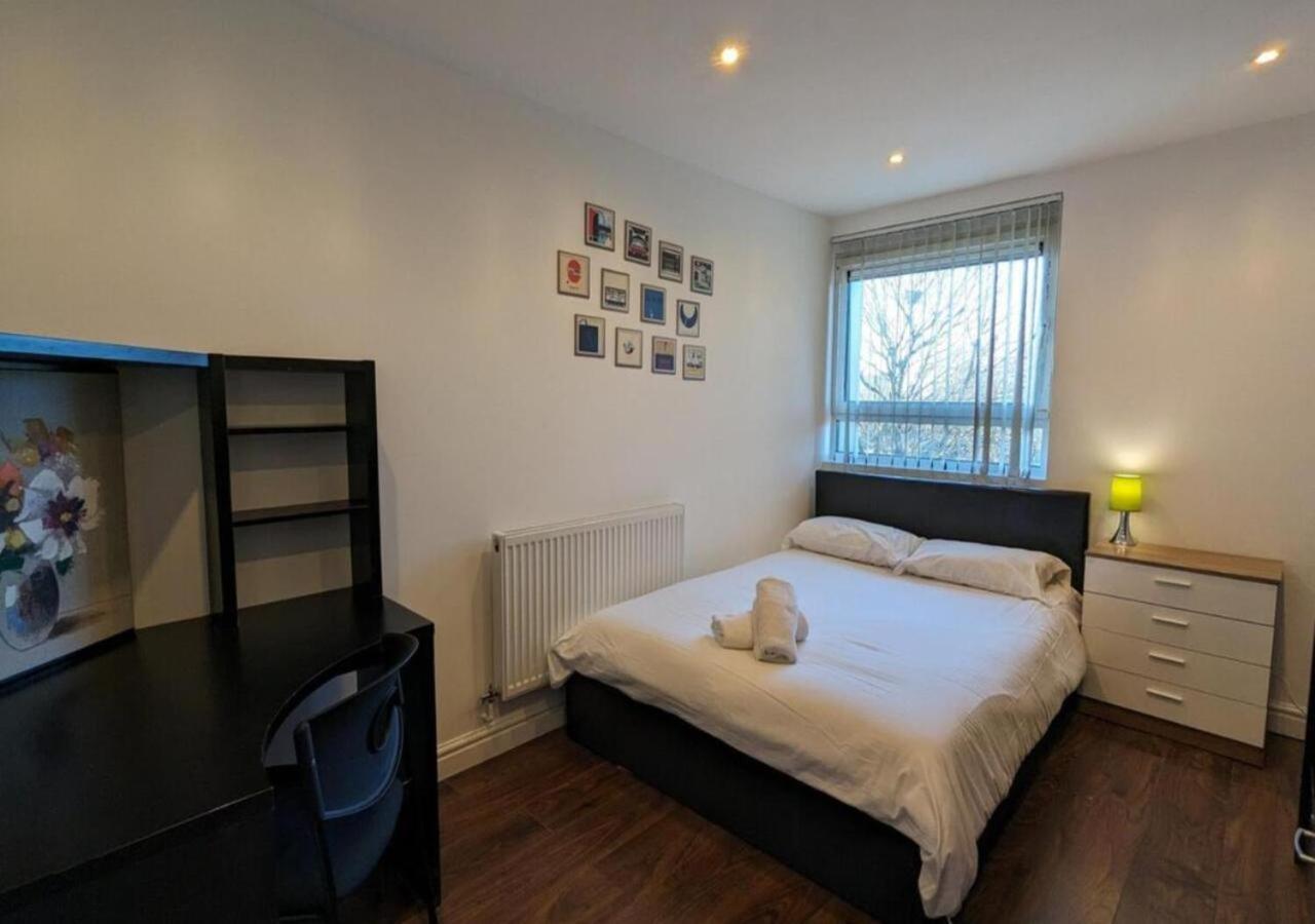 Flat In City Center Apartment *