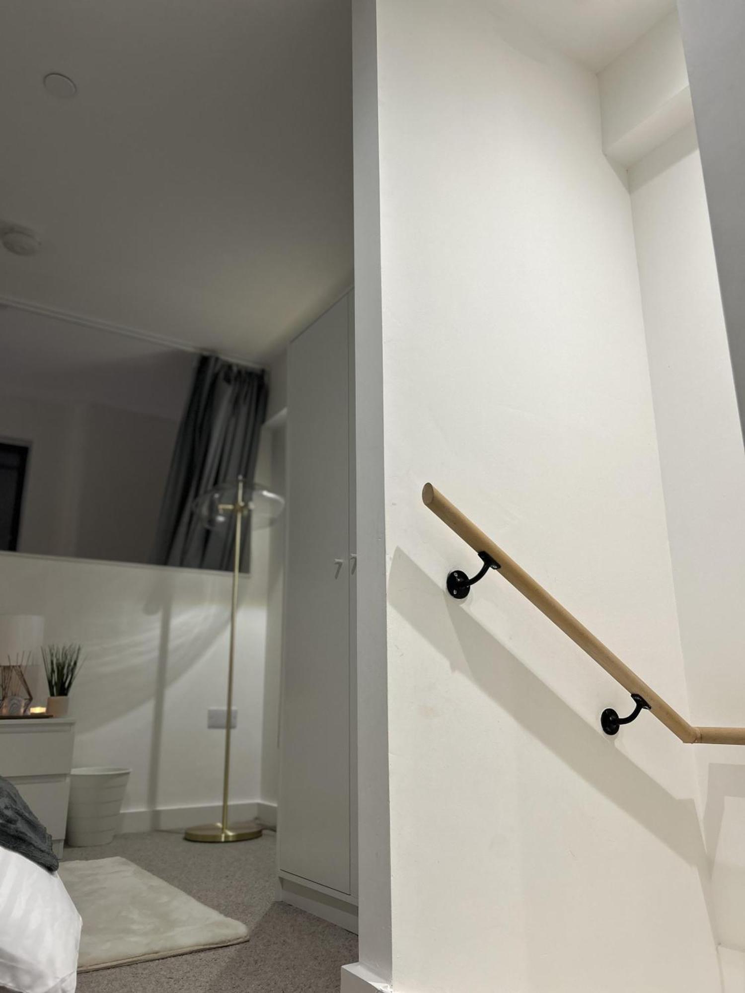 Apartment Central 2 Level - Balcony-Free Parking-Wi-Fi