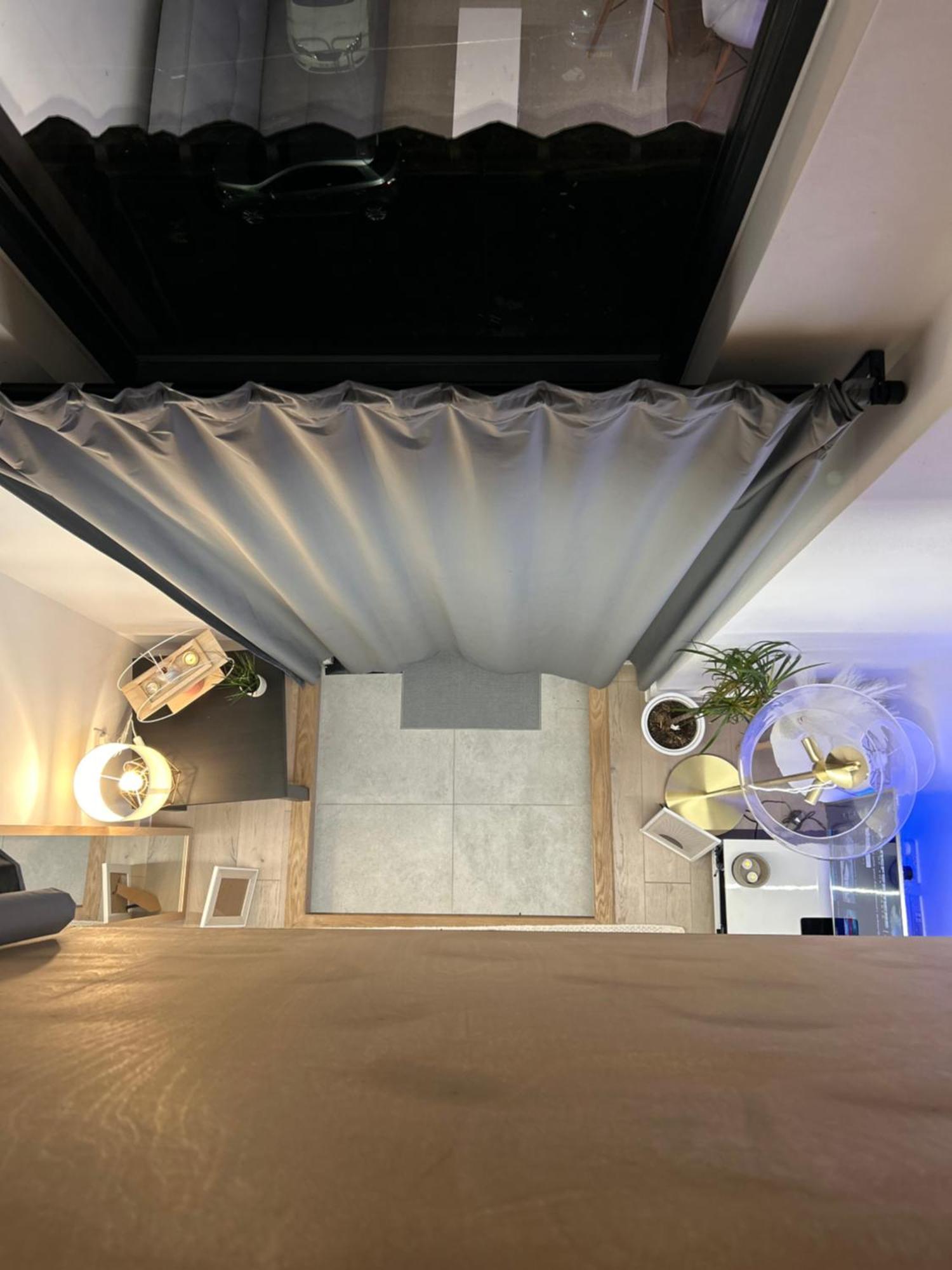 Apartment Central 2 Level - Balcony-Free Parking-Wi-Fi