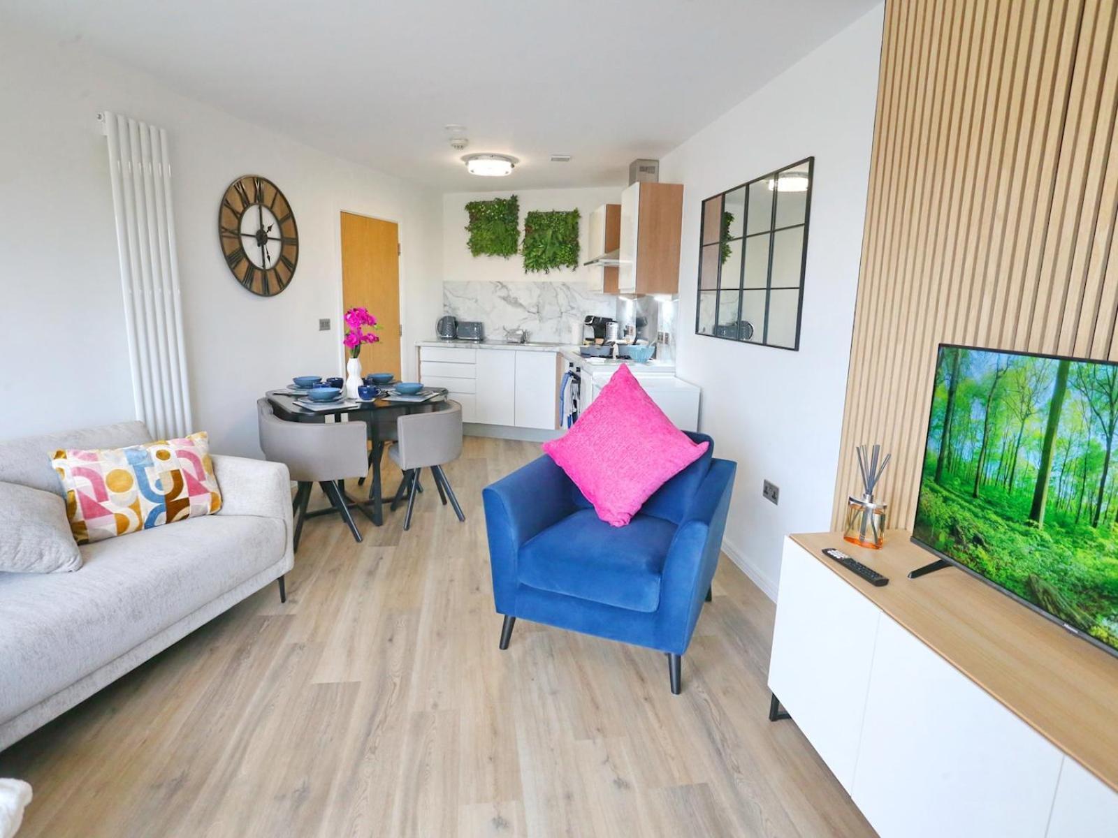 New Refurb Mins From Coop Man Park For Free Pass The Keys *