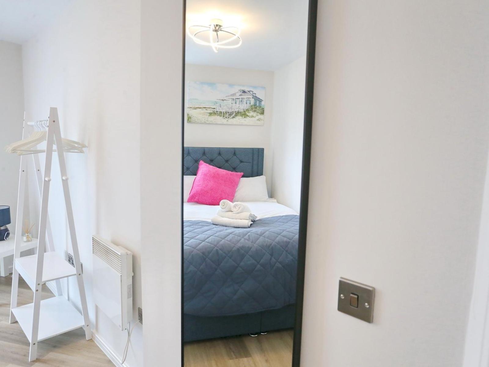 New Refurb Mins From Coop Man Park For Free Pass The Keys *