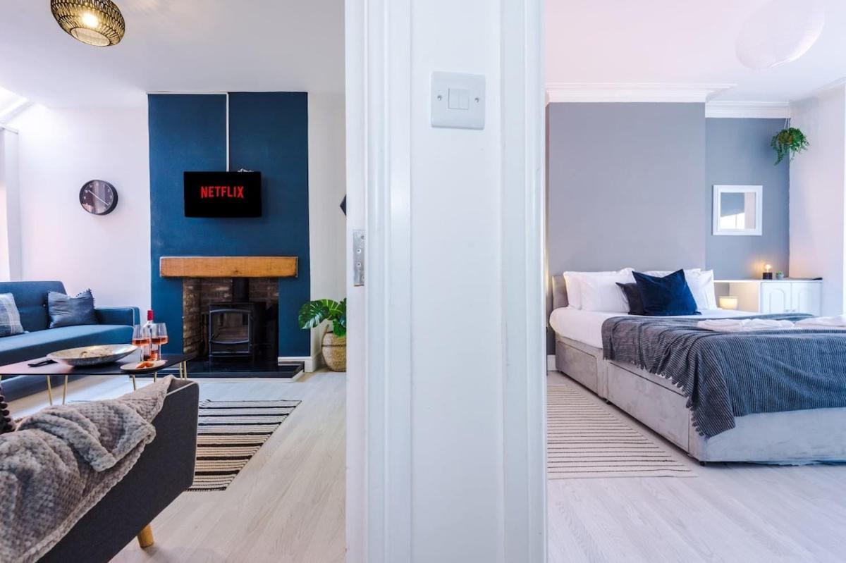 Large 4 Bedroom With Free Parking Near Mediacityuk *