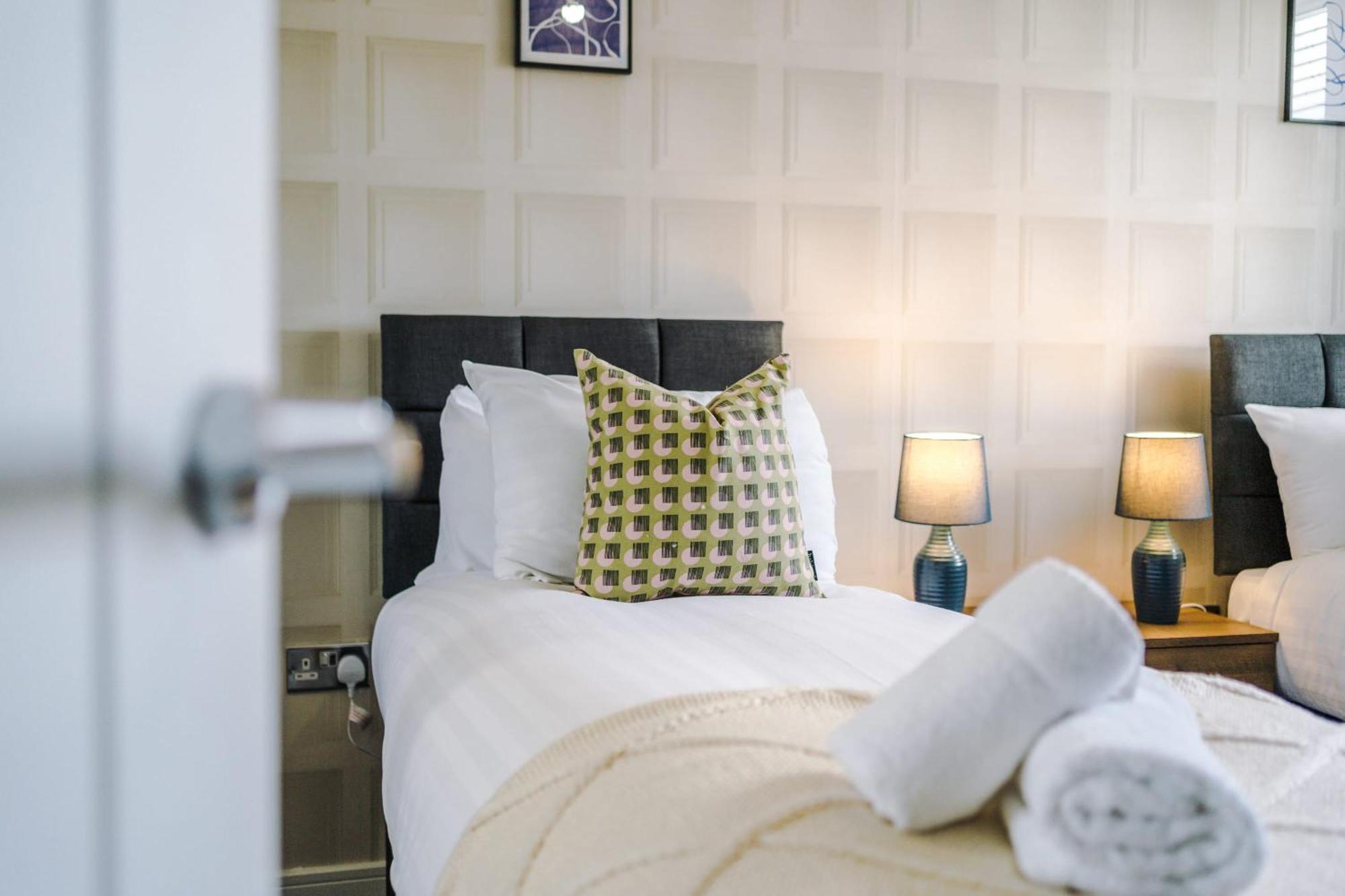Holiday home R&r - Modern Townhouse Near Etihad & Centre *