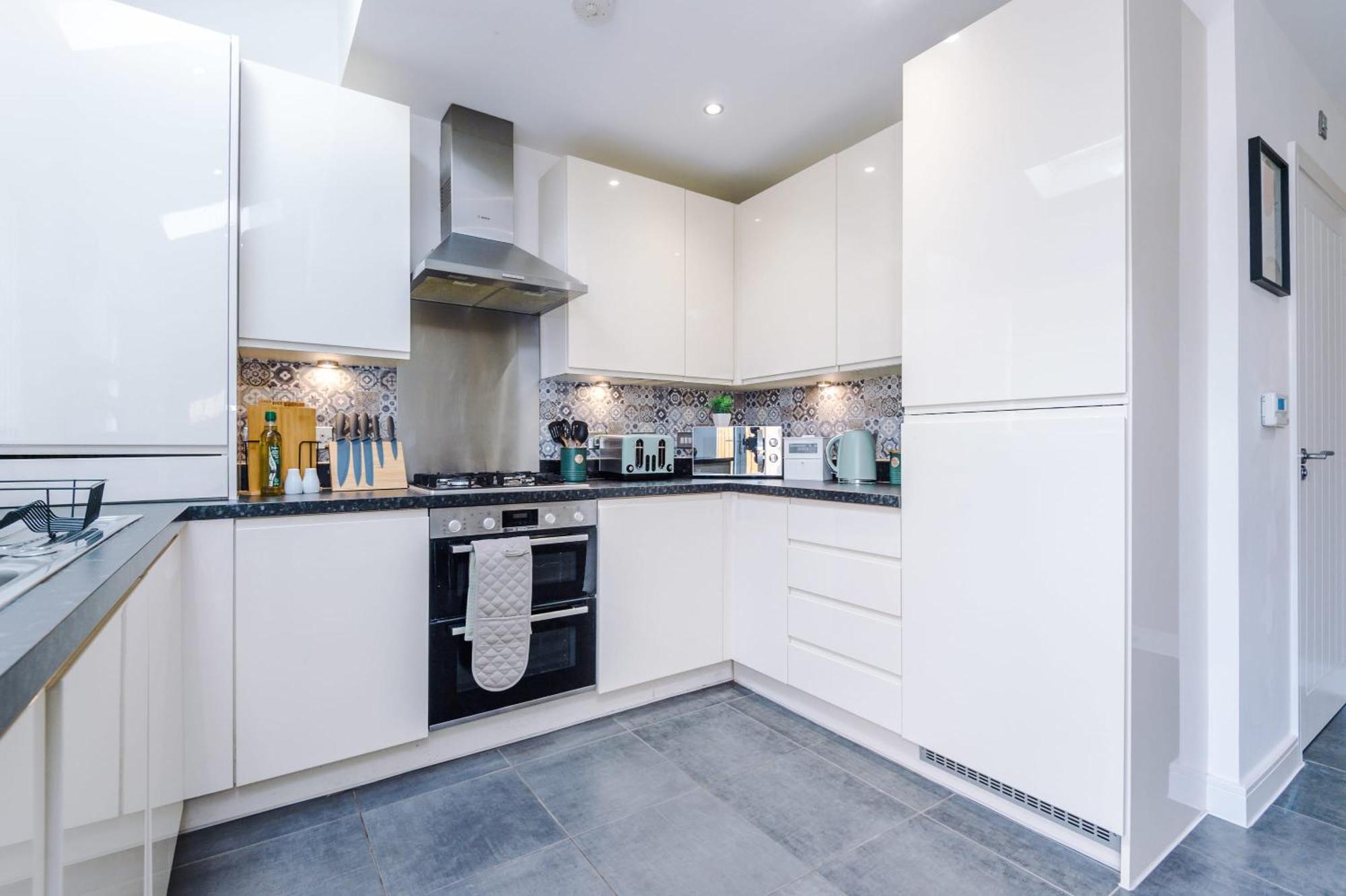 R&r - Modern Townhouse Near Etihad & Centre Holiday home Manchester