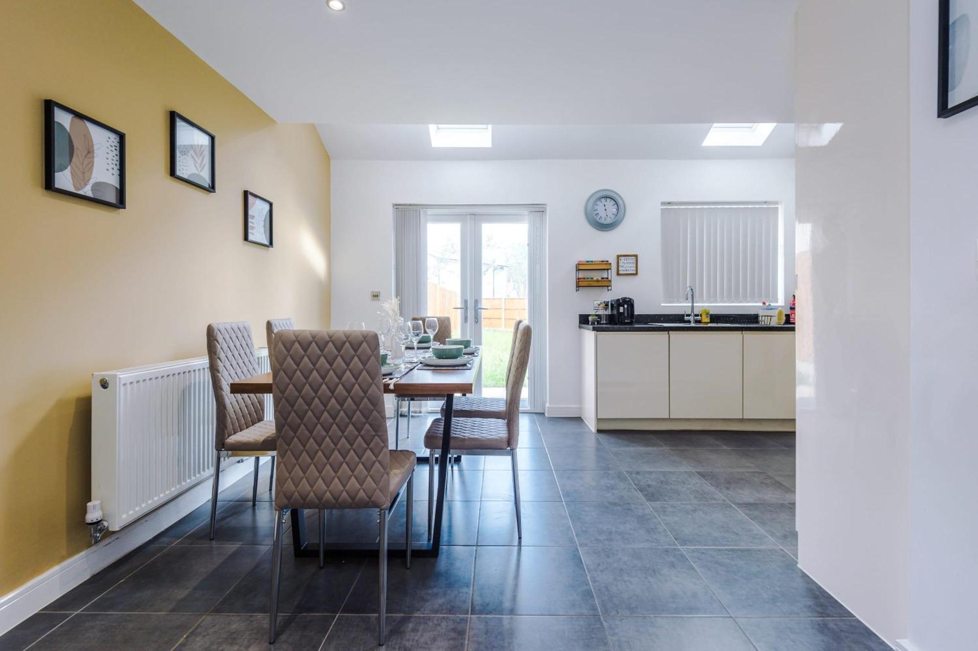 R&r - Modern Townhouse Near Etihad & Centre Manchester