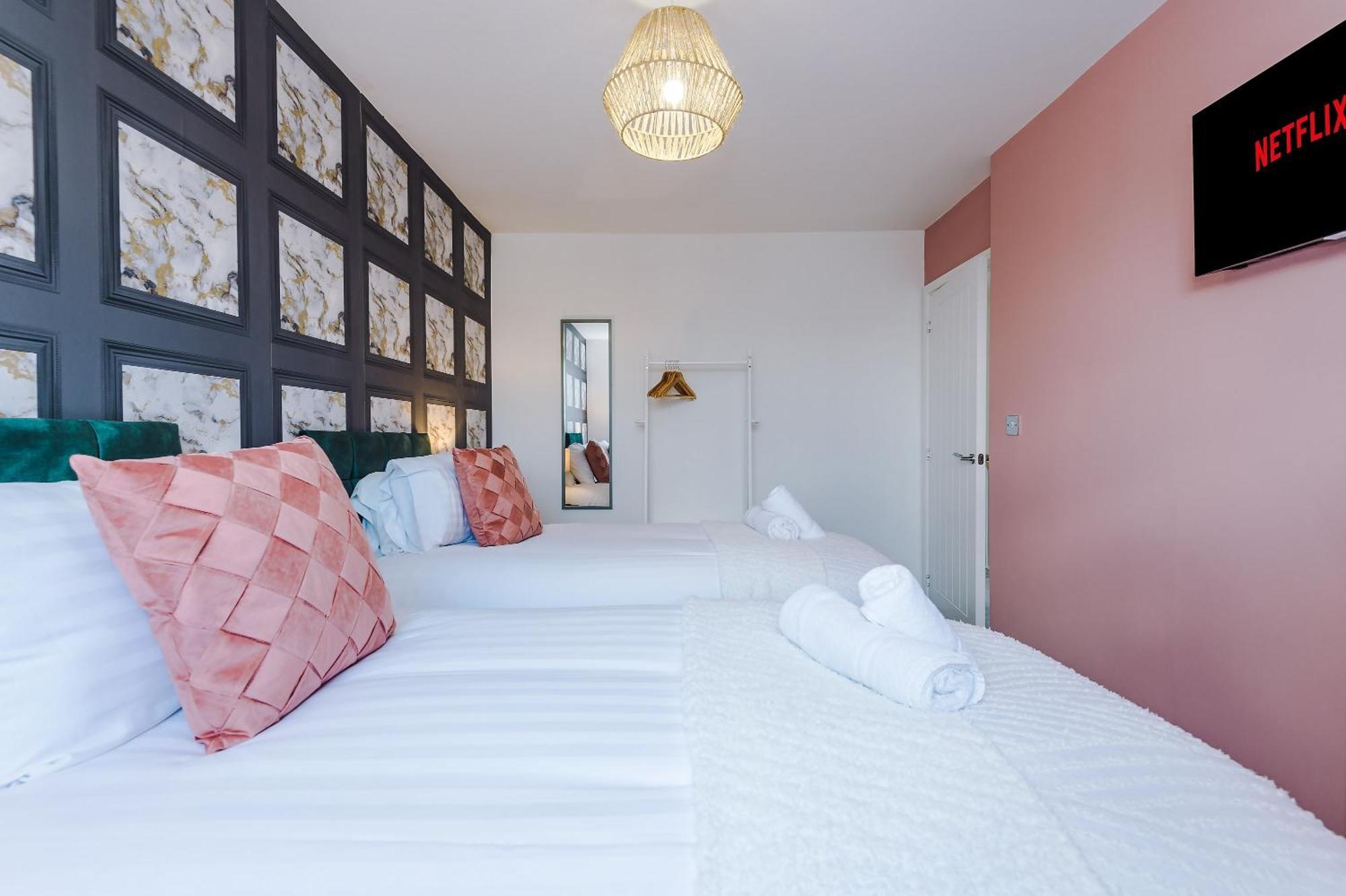 Holiday home R&r - Modern Townhouse Near Etihad & Centre *