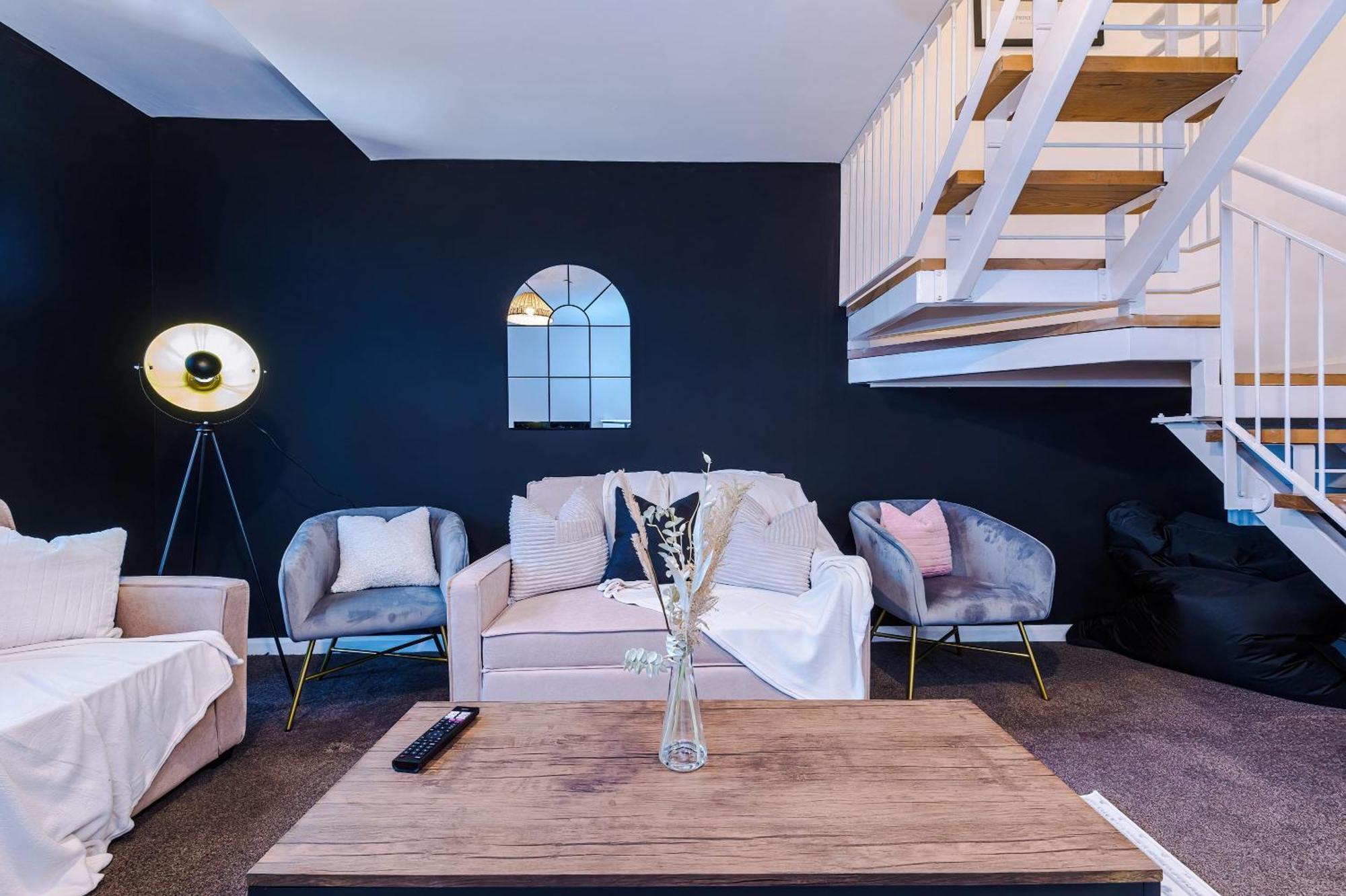 Holiday home Rest&recharge At A Spacious Townhouse By The Etihad *