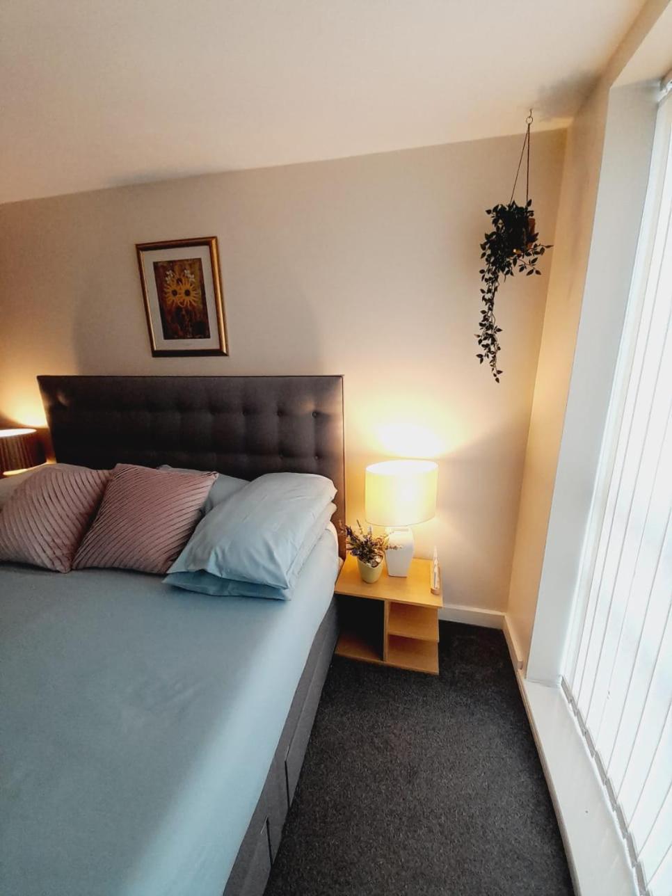 Apartment Modern 2 Bed, 2 Bath Near Etihad Stadium And Coop Live Manchester